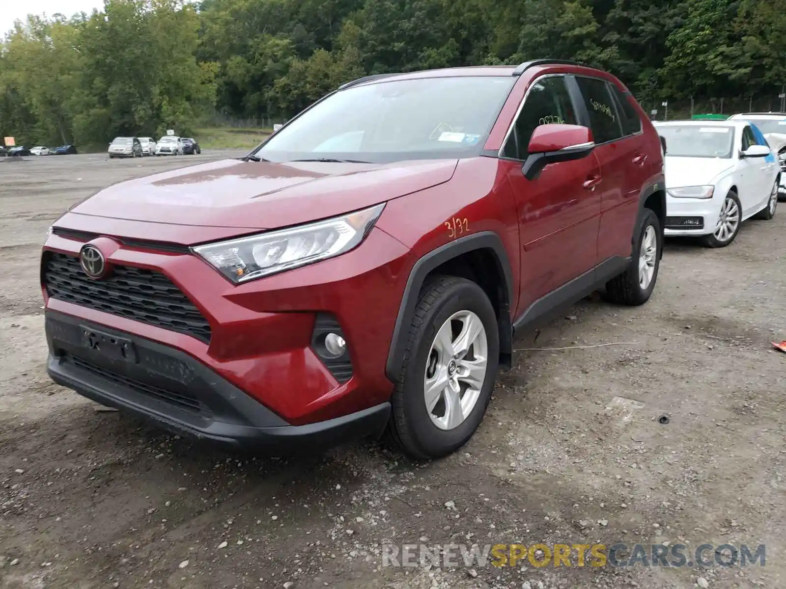 2 Photograph of a damaged car 2T3P1RFV0KC029212 TOYOTA RAV4 2019