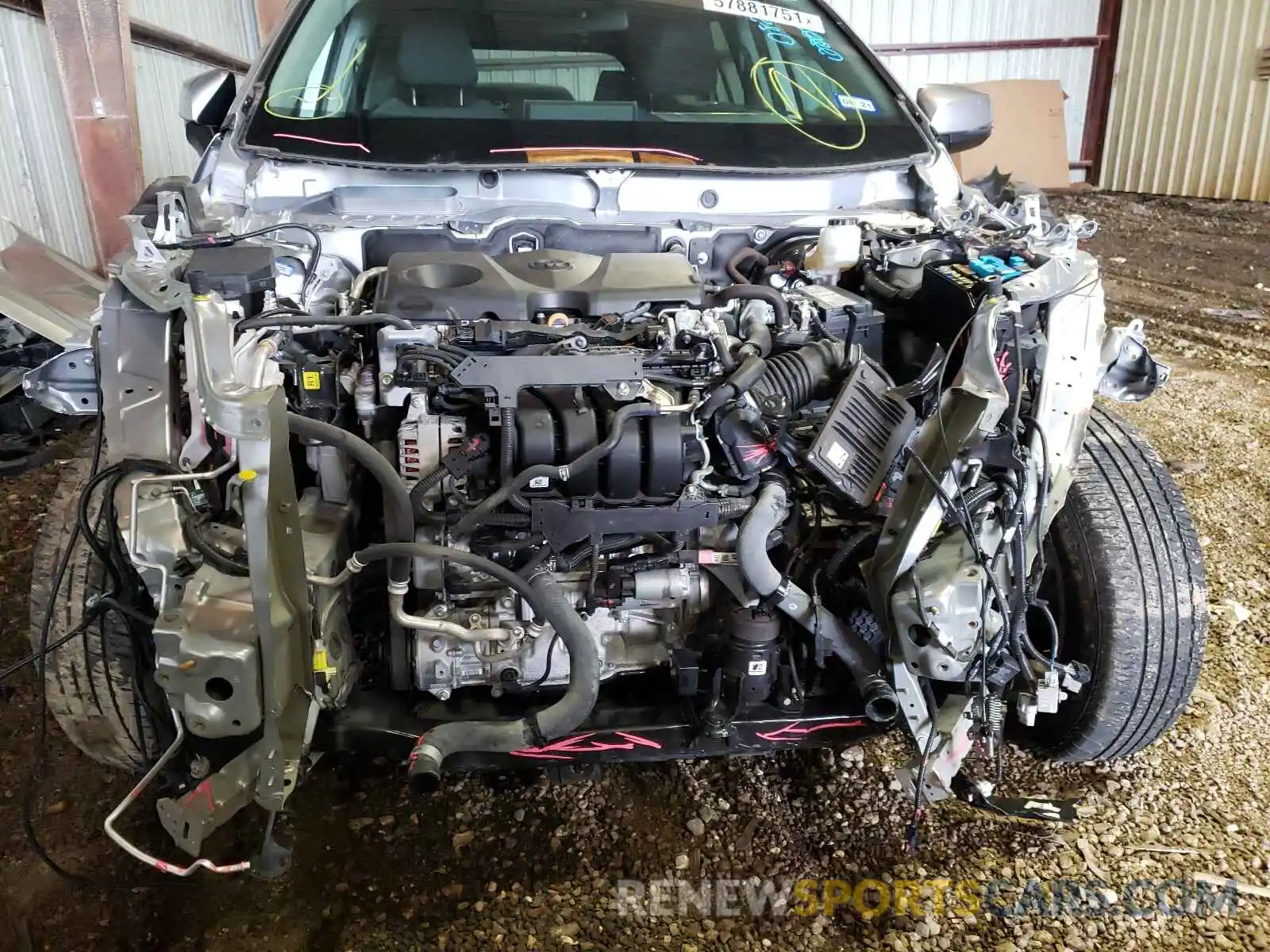 9 Фотография поврежденного автомобиля 2T3P1RFV0KC030232 TOYOTA RAV4 2019