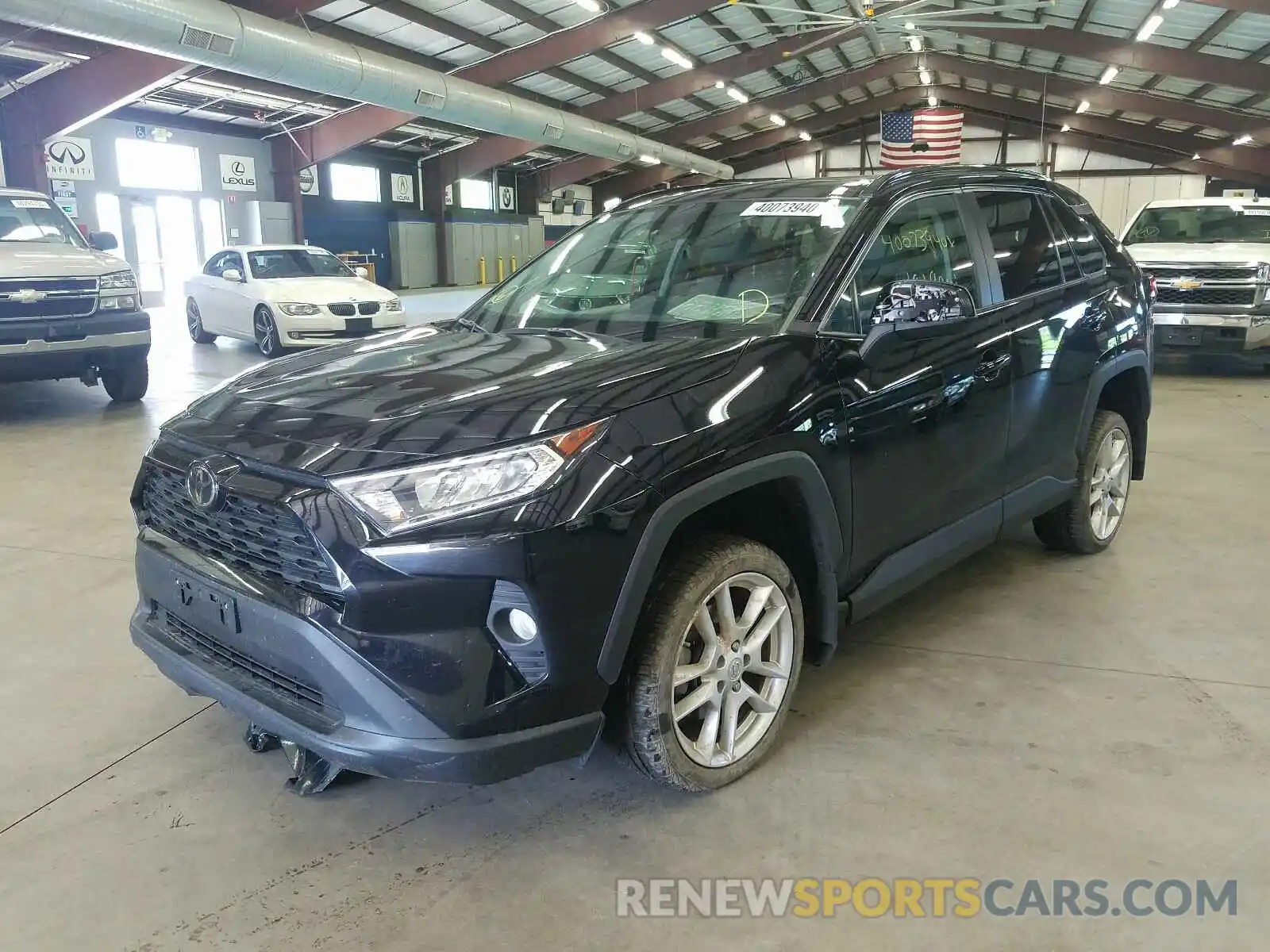 2 Фотография поврежденного автомобиля 2T3P1RFV0KC039562 TOYOTA RAV4 2019