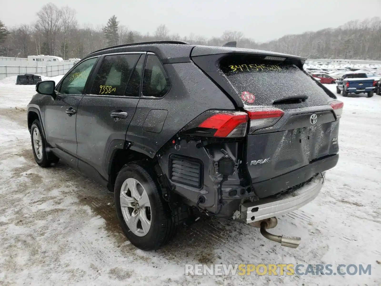 3 Photograph of a damaged car 2T3P1RFV0KC042798 TOYOTA RAV4 2019