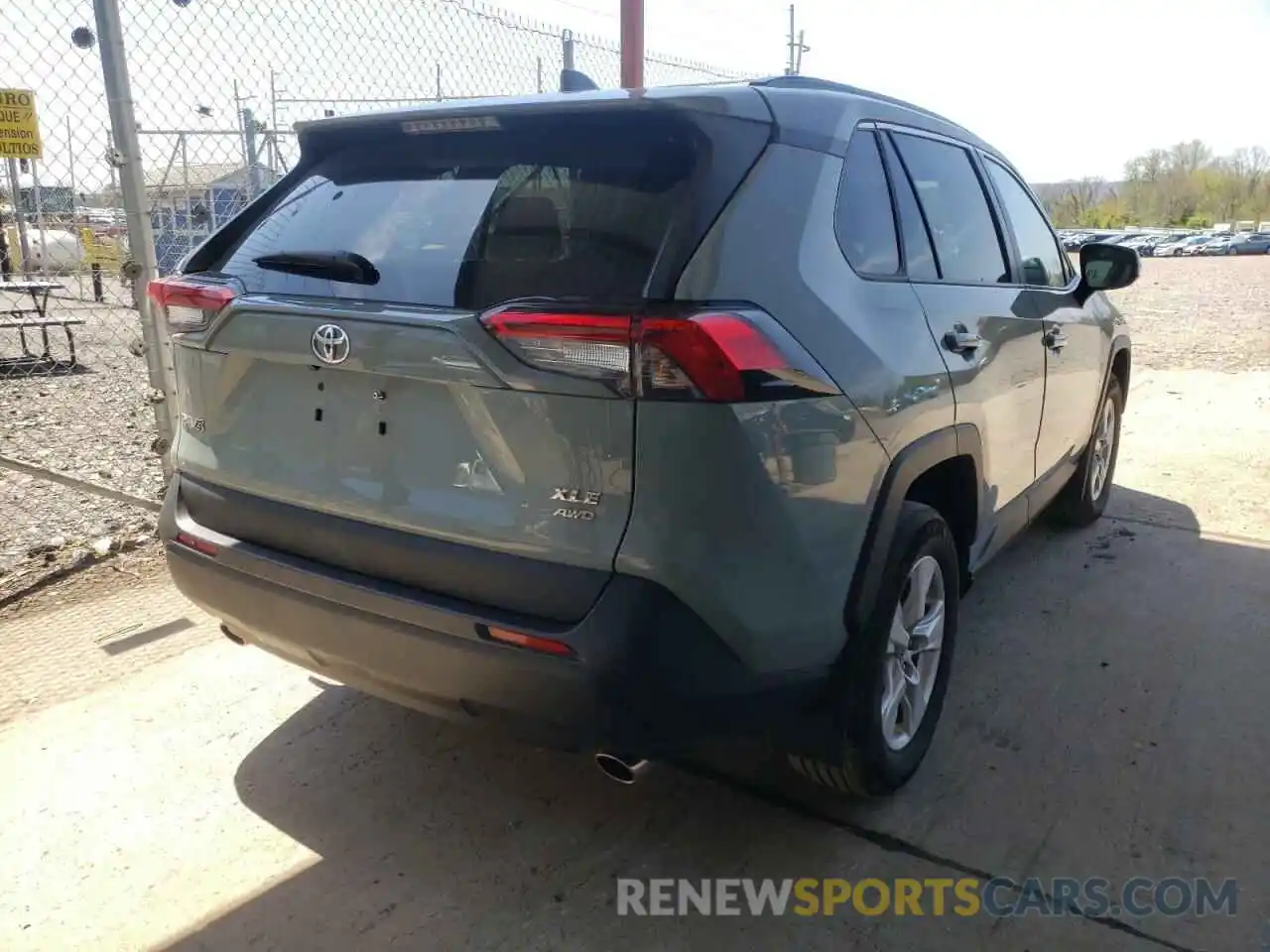 4 Photograph of a damaged car 2T3P1RFV0KC054336 TOYOTA RAV4 2019