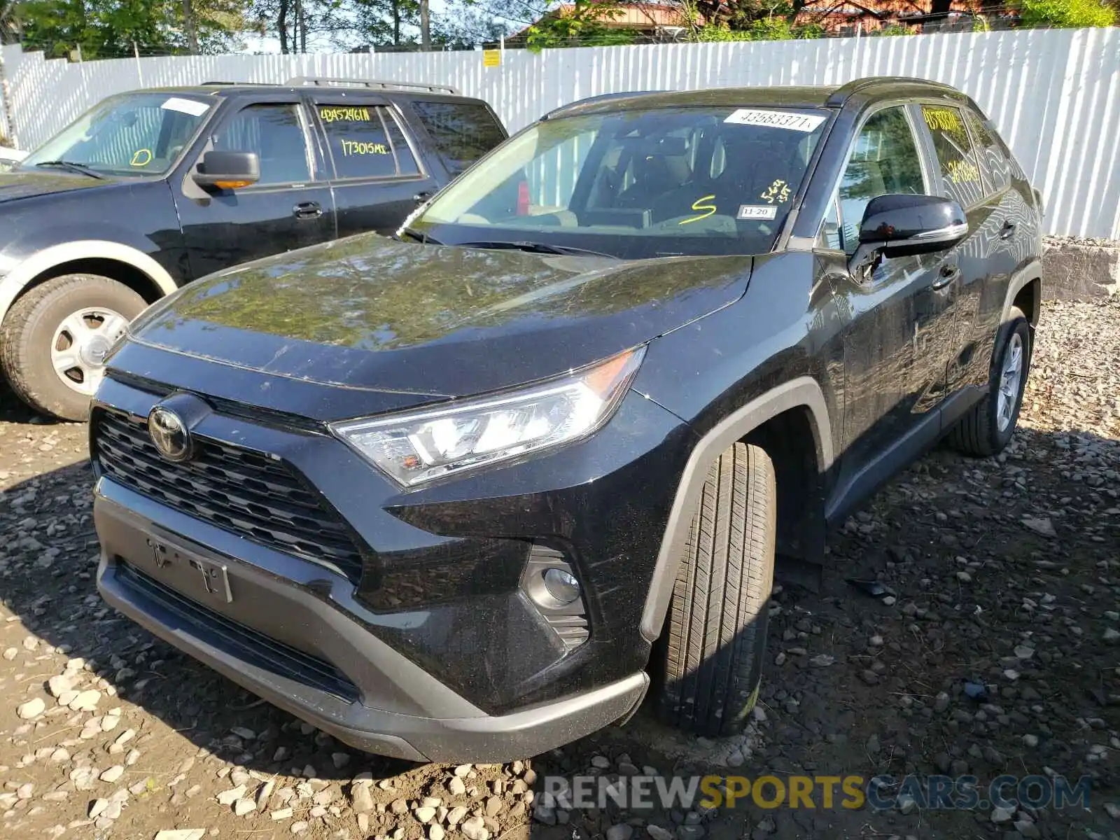 2 Photograph of a damaged car 2T3P1RFV0KC055048 TOYOTA RAV4 2019