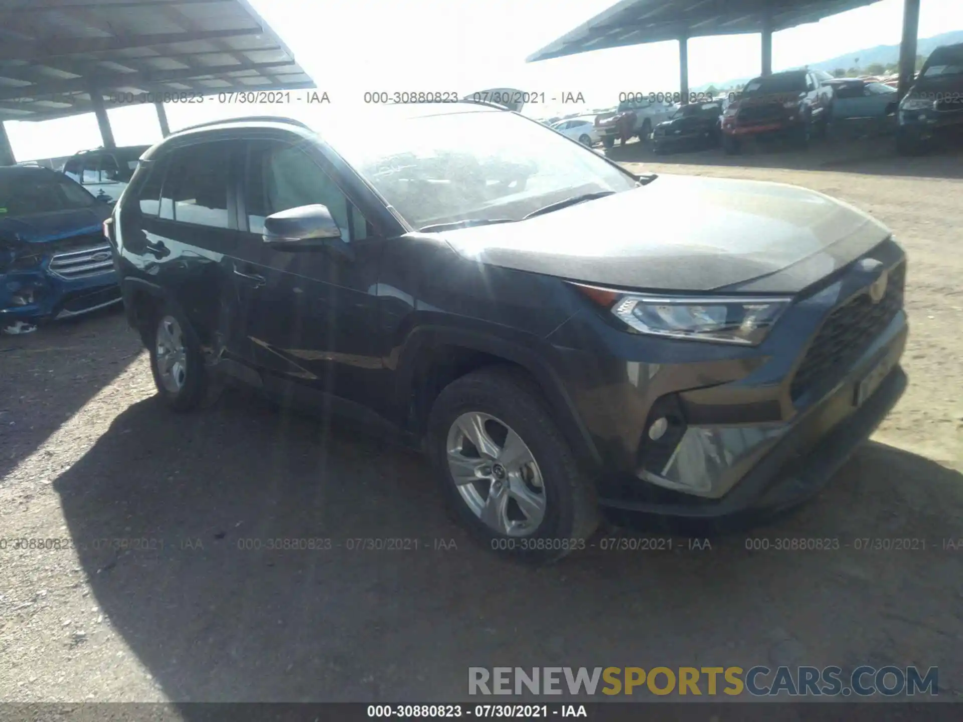 1 Фотография поврежденного автомобиля 2T3P1RFV0KW014109 TOYOTA RAV4 2019