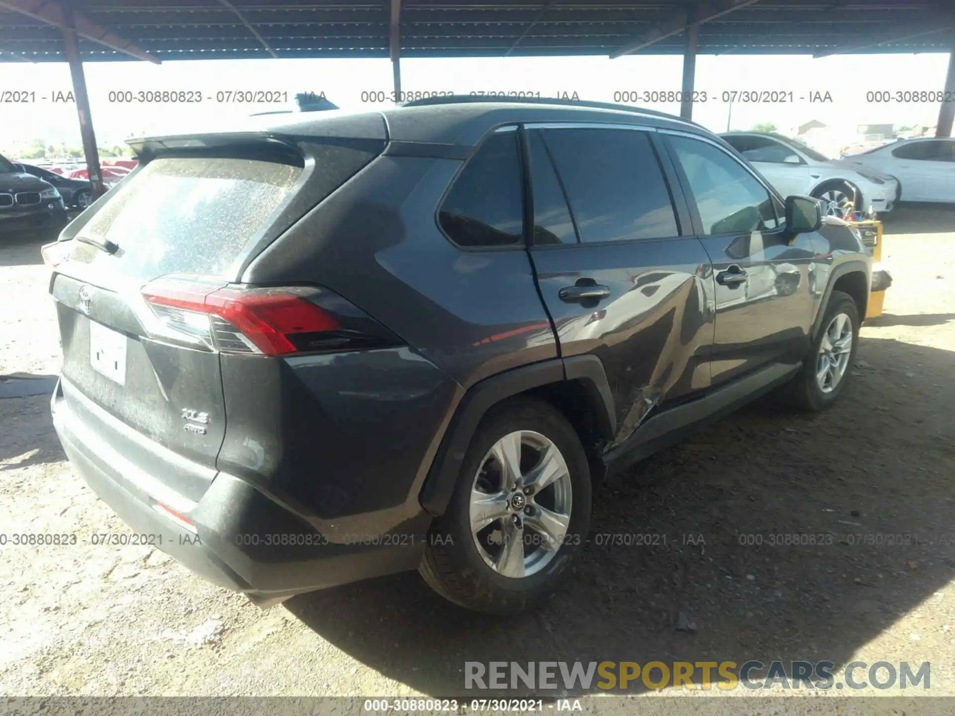 4 Photograph of a damaged car 2T3P1RFV0KW014109 TOYOTA RAV4 2019