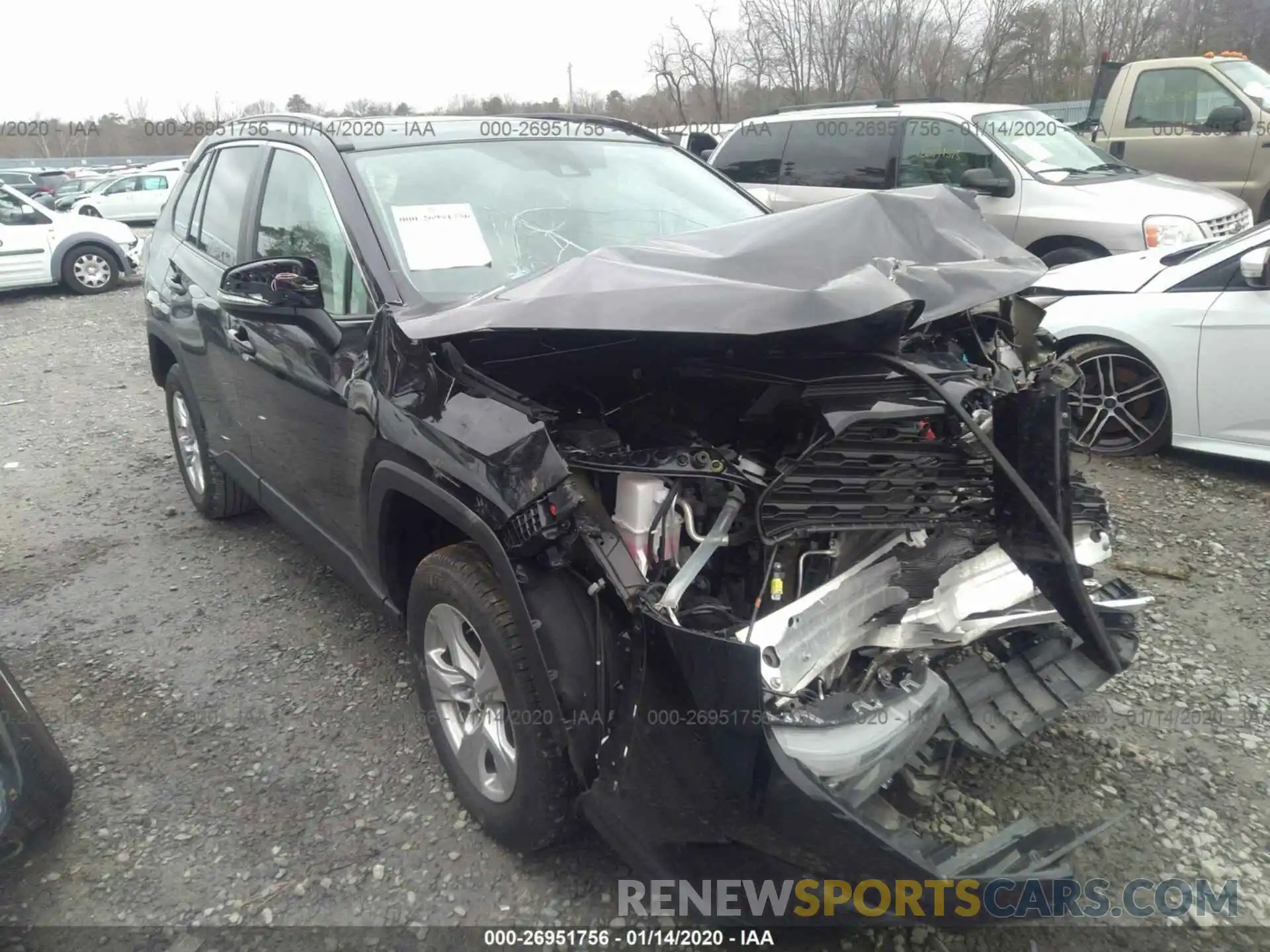 1 Photograph of a damaged car 2T3P1RFV0KW020685 TOYOTA RAV4 2019