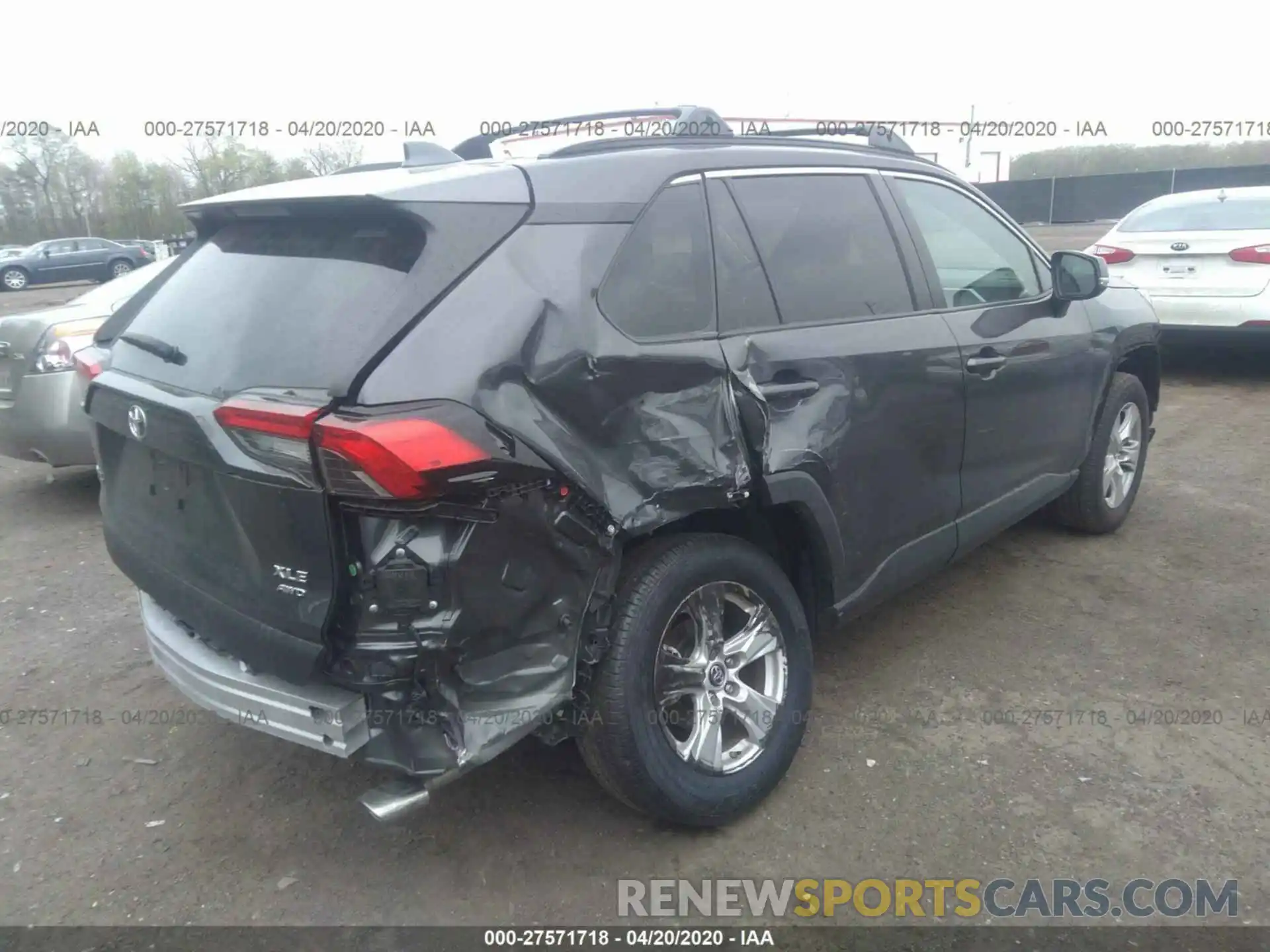 4 Photograph of a damaged car 2T3P1RFV0KW023344 TOYOTA RAV4 2019