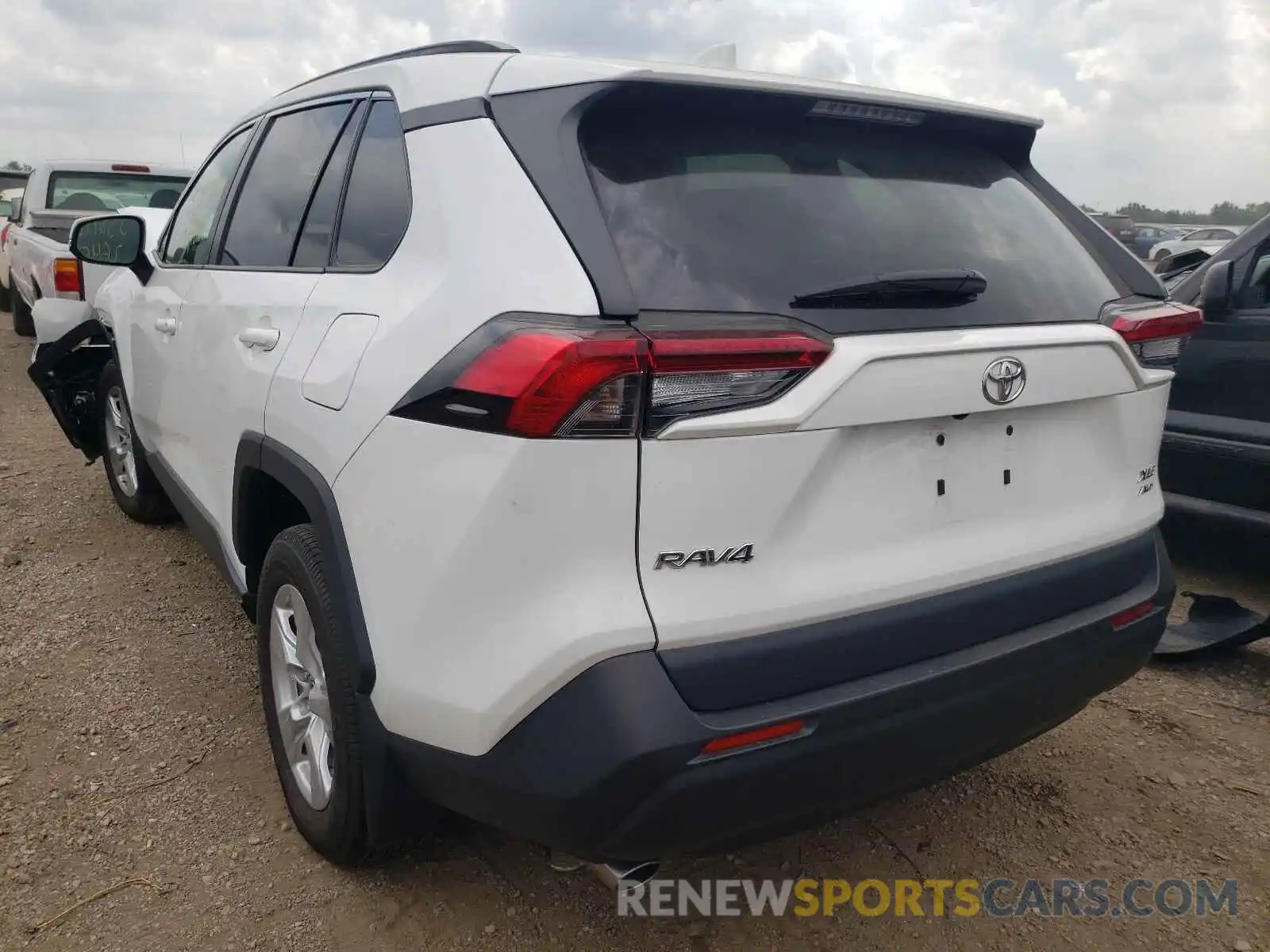 3 Photograph of a damaged car 2T3P1RFV0KW028429 TOYOTA RAV4 2019