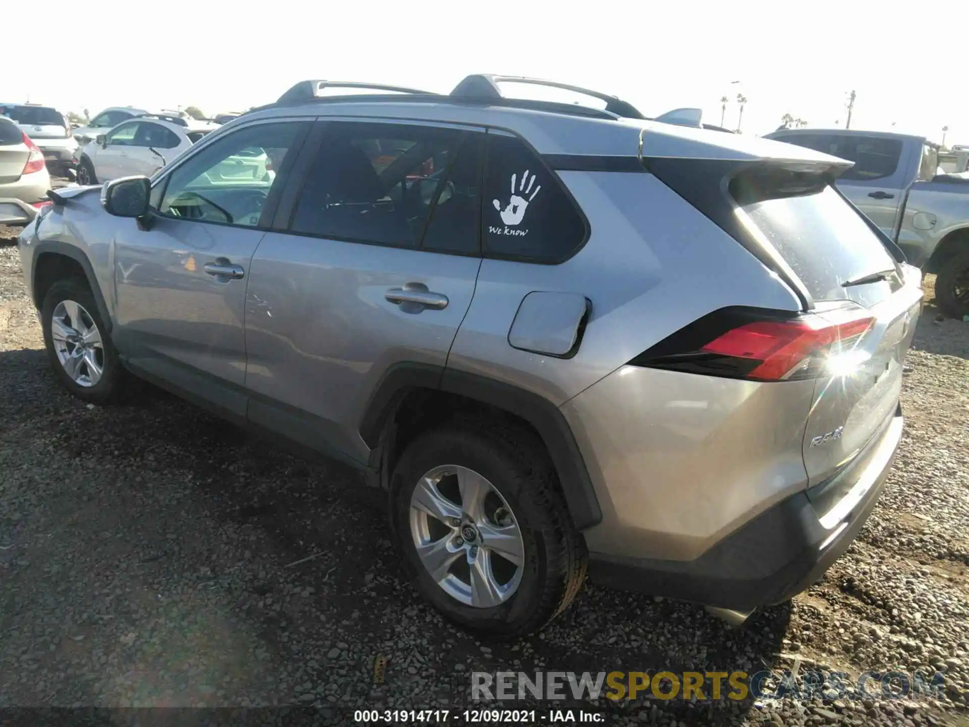 3 Photograph of a damaged car 2T3P1RFV0KW028690 TOYOTA RAV4 2019