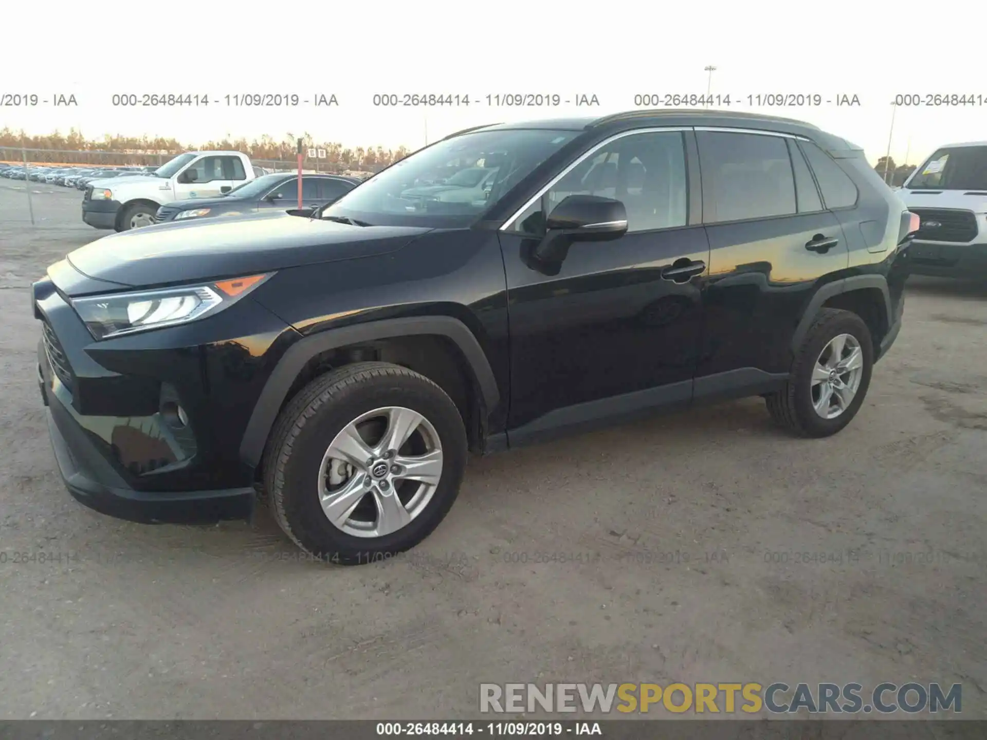 2 Photograph of a damaged car 2T3P1RFV0KW031461 TOYOTA RAV4 2019