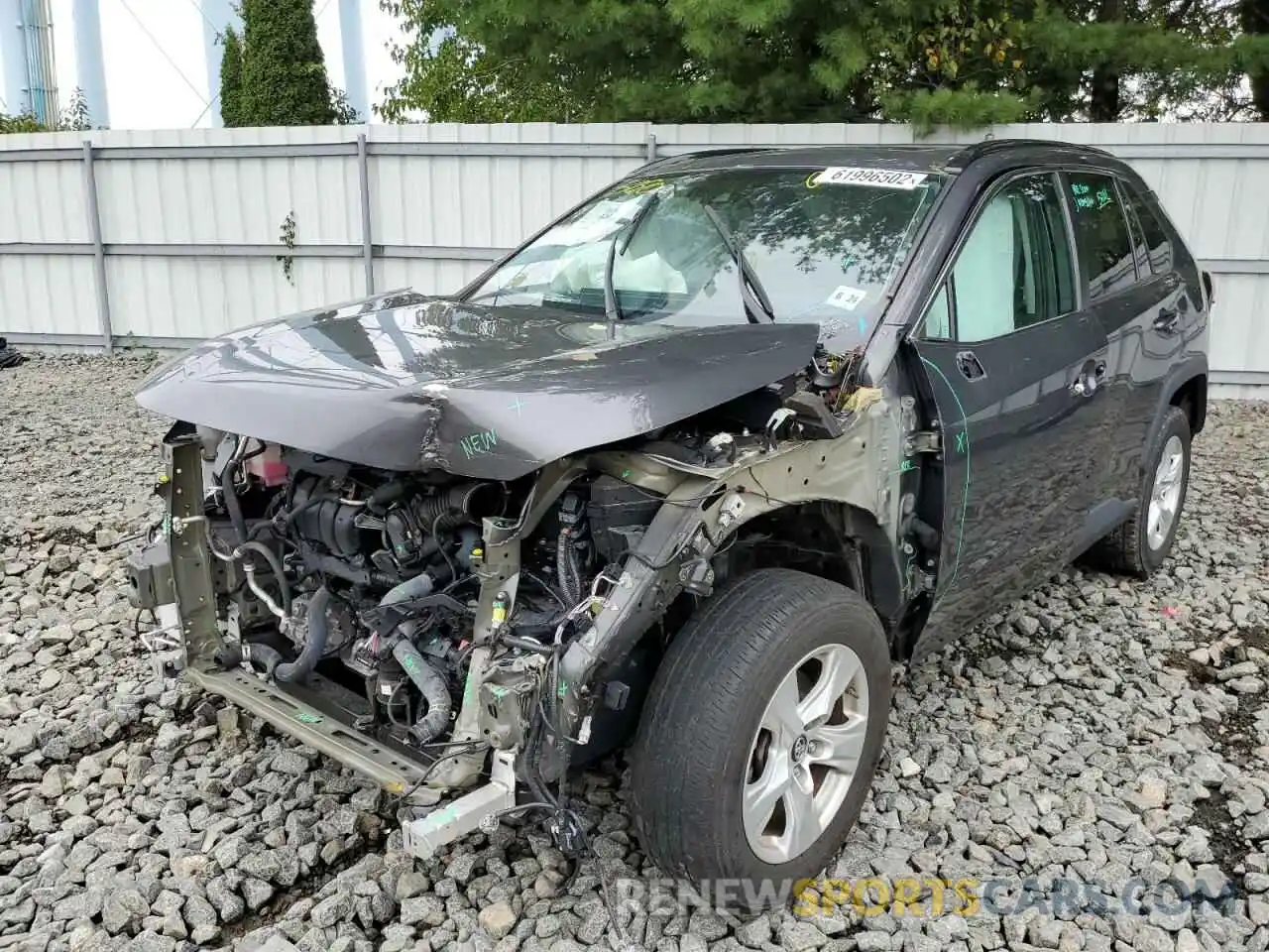 2 Photograph of a damaged car 2T3P1RFV0KW041004 TOYOTA RAV4 2019