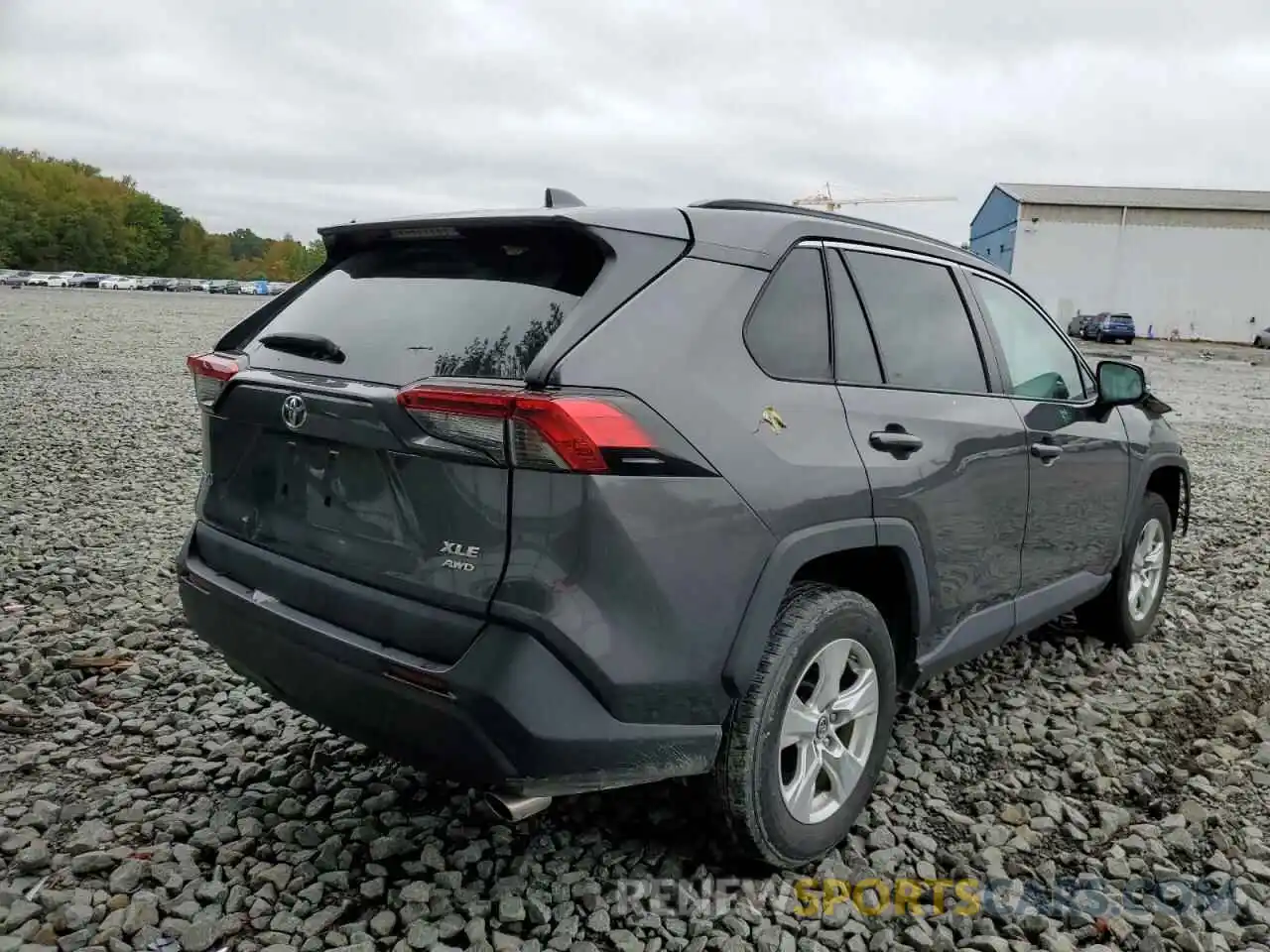 4 Photograph of a damaged car 2T3P1RFV0KW041004 TOYOTA RAV4 2019