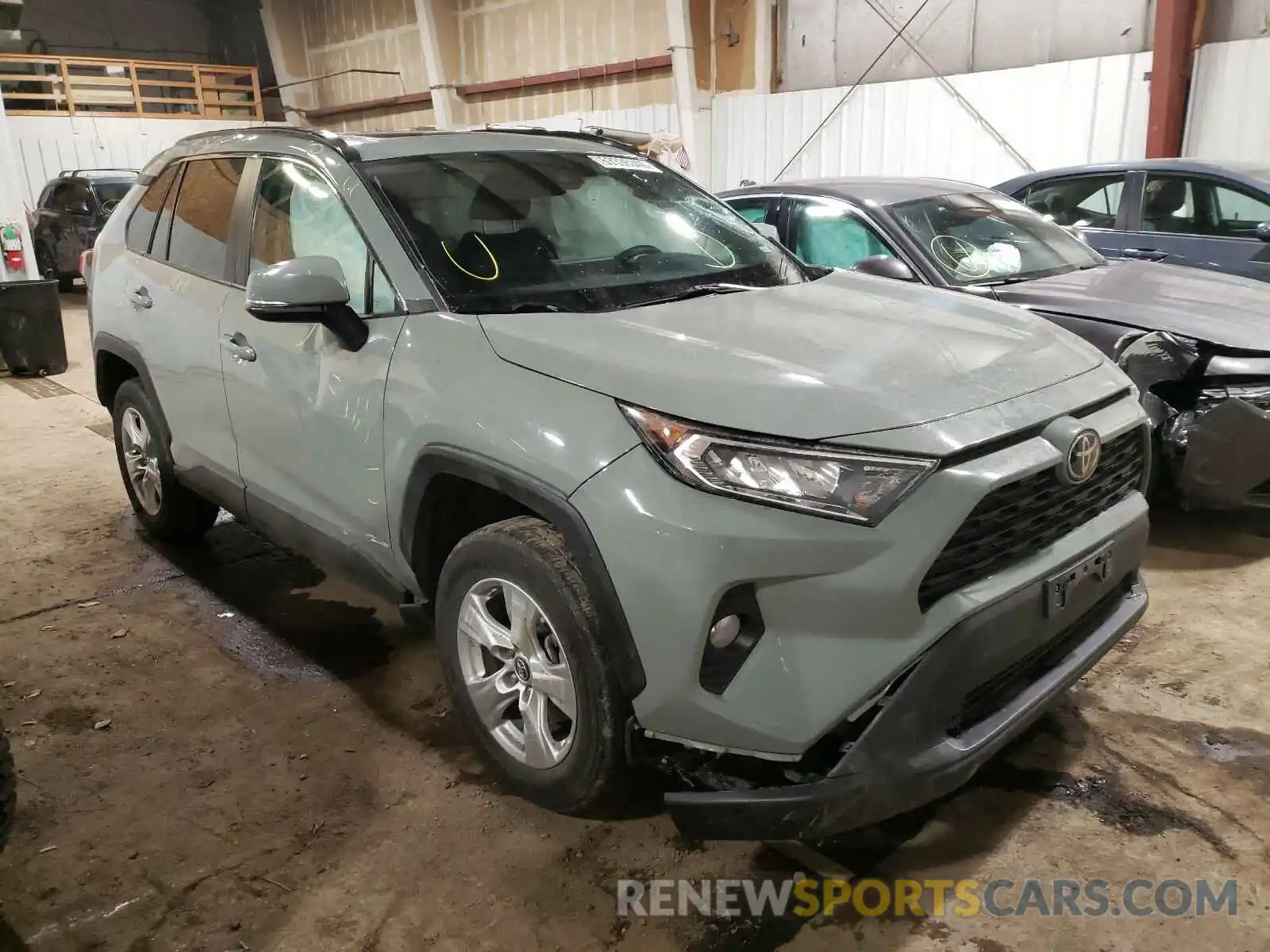 1 Photograph of a damaged car 2T3P1RFV0KW041505 TOYOTA RAV4 2019