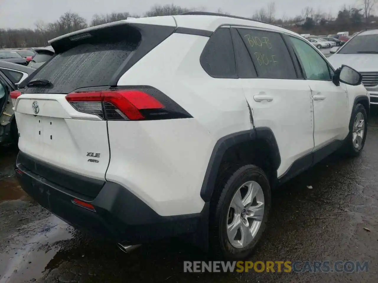 4 Photograph of a damaged car 2T3P1RFV0KW041830 TOYOTA RAV4 2019