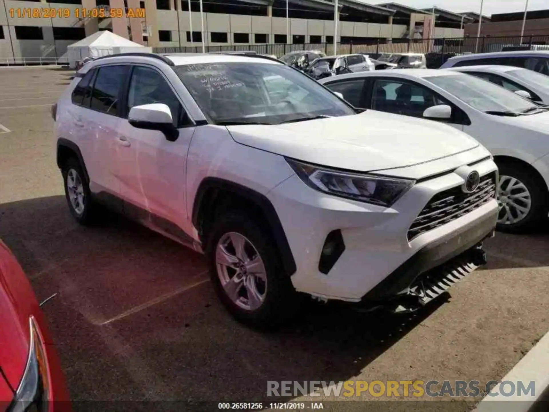 17 Фотография поврежденного автомобиля 2T3P1RFV0KW041889 TOYOTA RAV4 2019