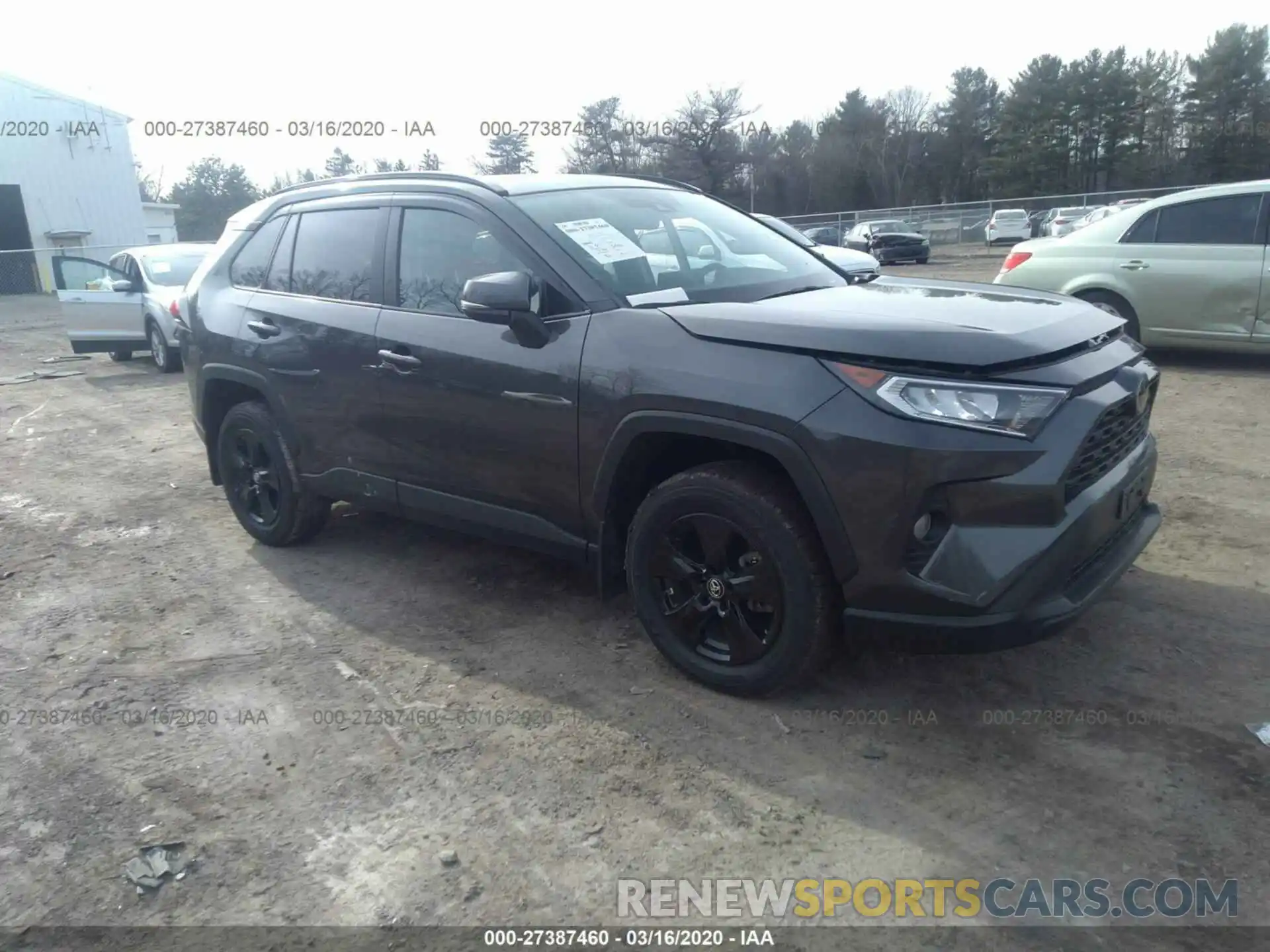 1 Photograph of a damaged car 2T3P1RFV0KW042735 TOYOTA RAV4 2019