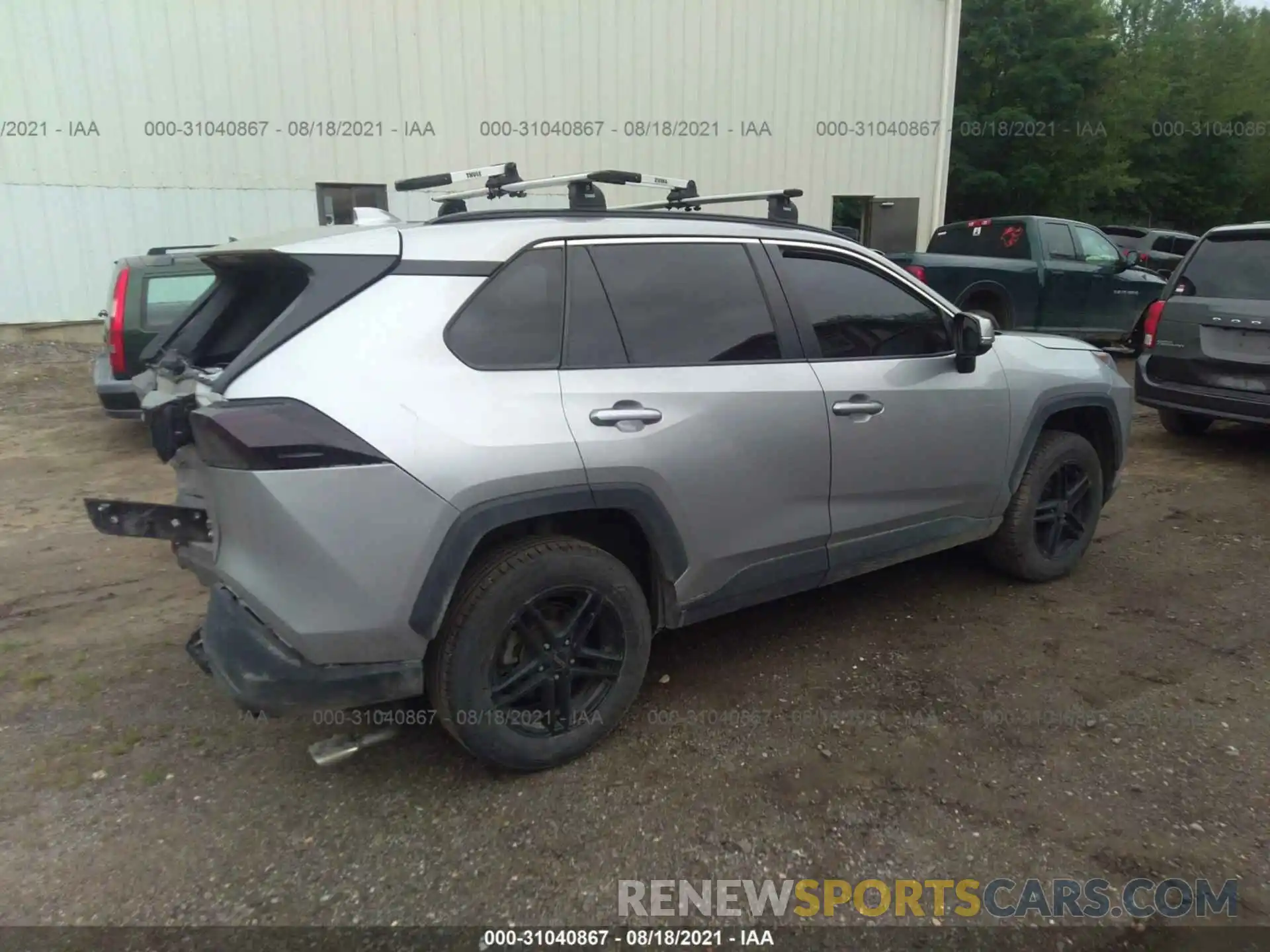 4 Фотография поврежденного автомобиля 2T3P1RFV0KW044016 TOYOTA RAV4 2019