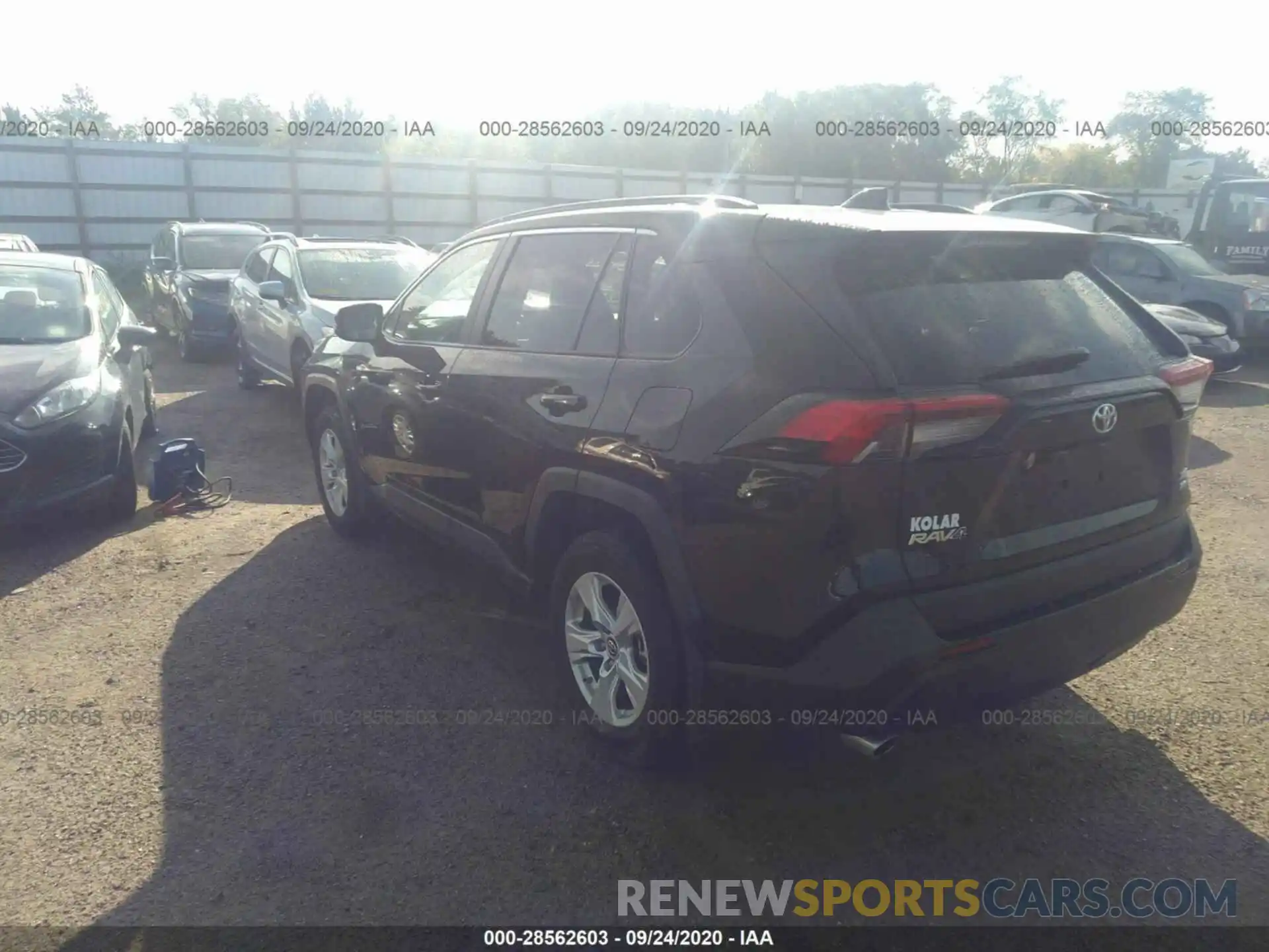 3 Photograph of a damaged car 2T3P1RFV0KW051645 TOYOTA RAV4 2019