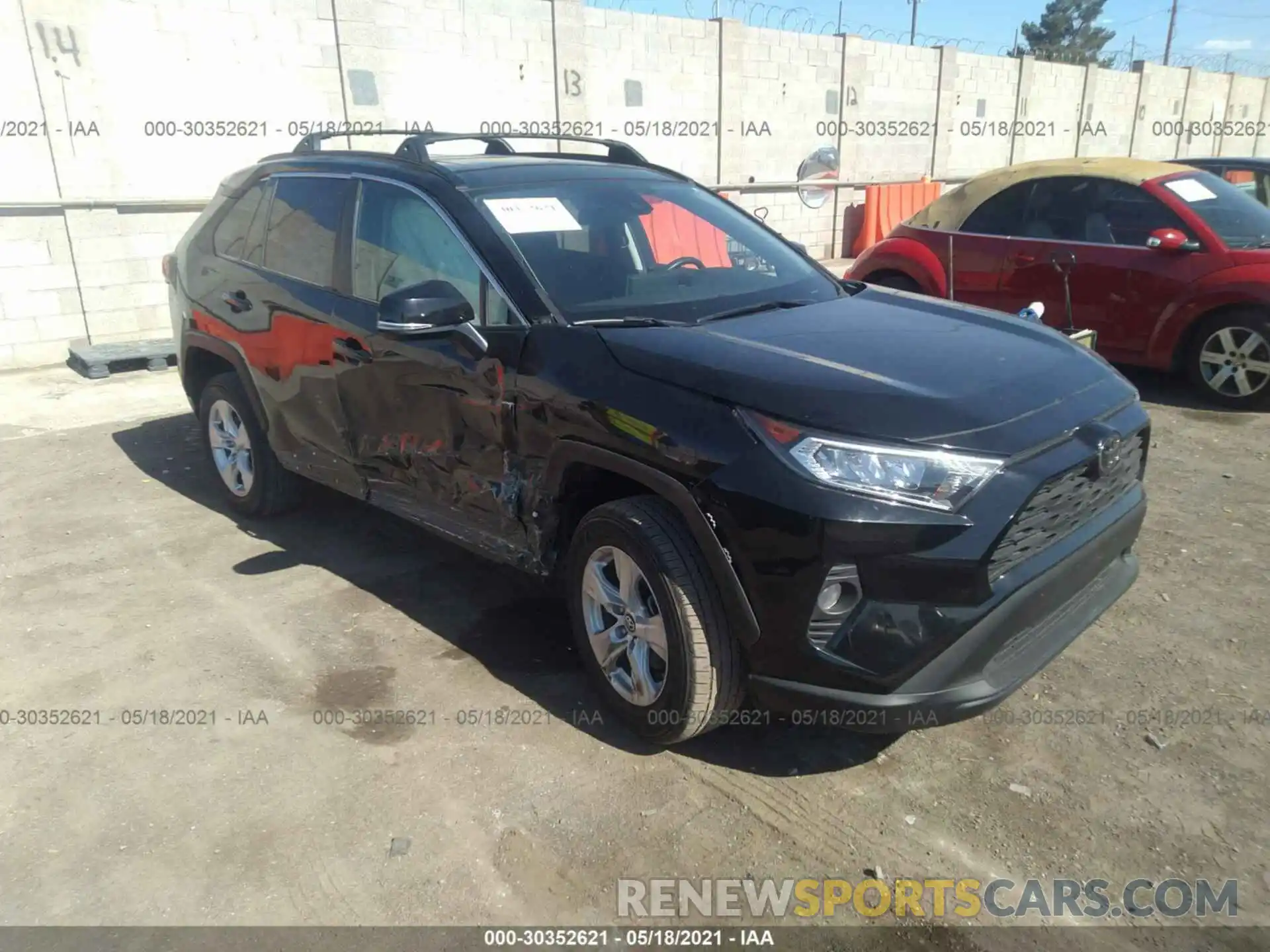 1 Фотография поврежденного автомобиля 2T3P1RFV0KW059681 TOYOTA RAV4 2019