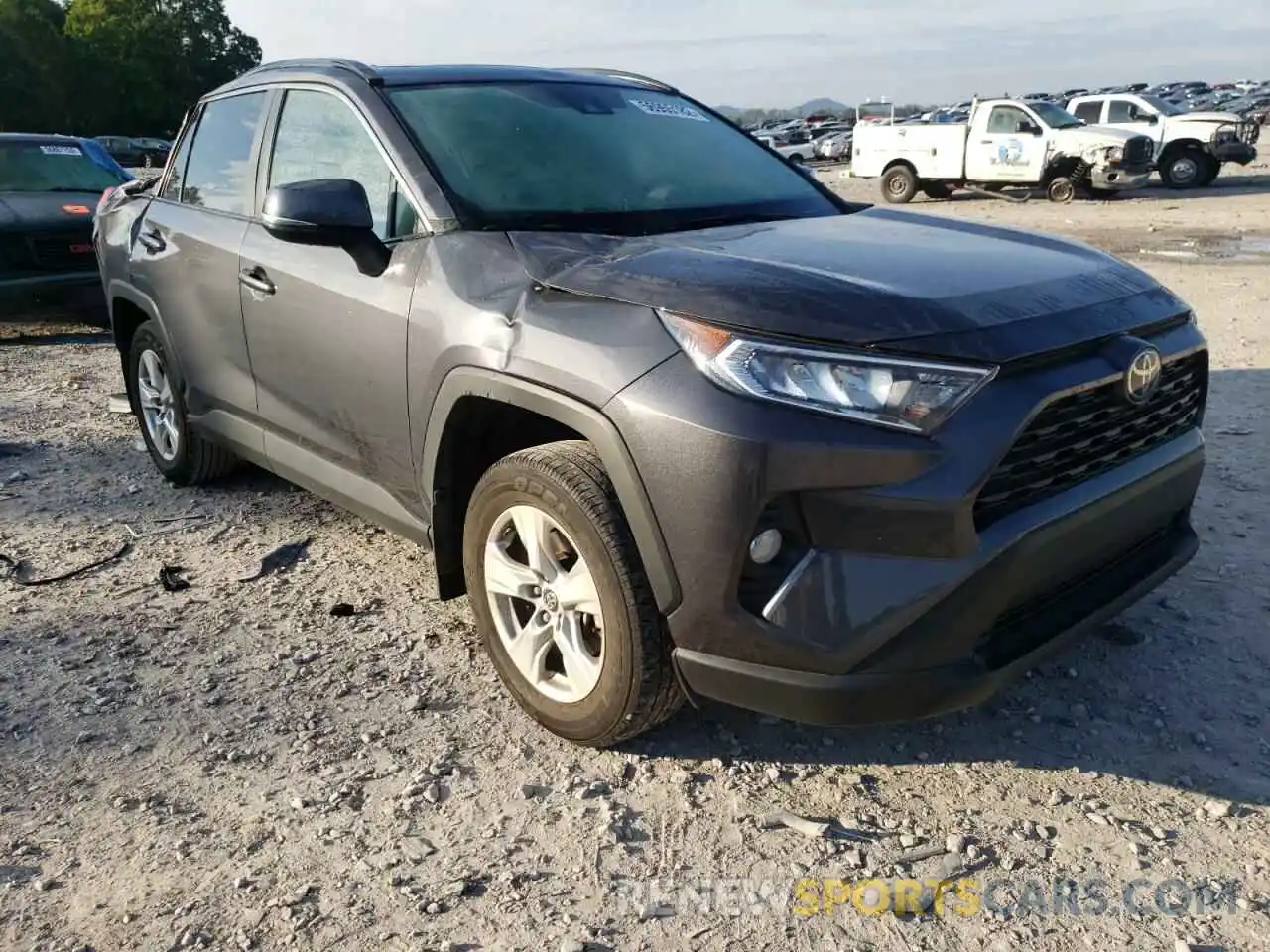 1 Photograph of a damaged car 2T3P1RFV0KW080899 TOYOTA RAV4 2019