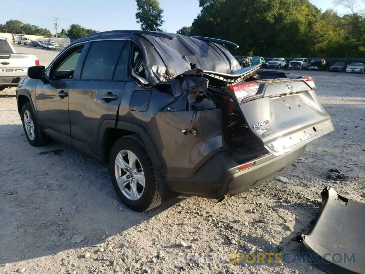 3 Photograph of a damaged car 2T3P1RFV0KW080899 TOYOTA RAV4 2019