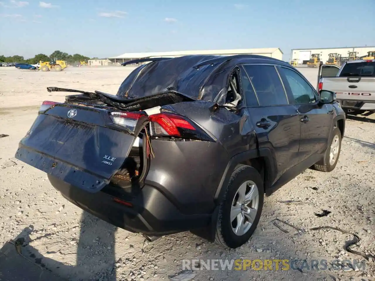 4 Photograph of a damaged car 2T3P1RFV0KW080899 TOYOTA RAV4 2019