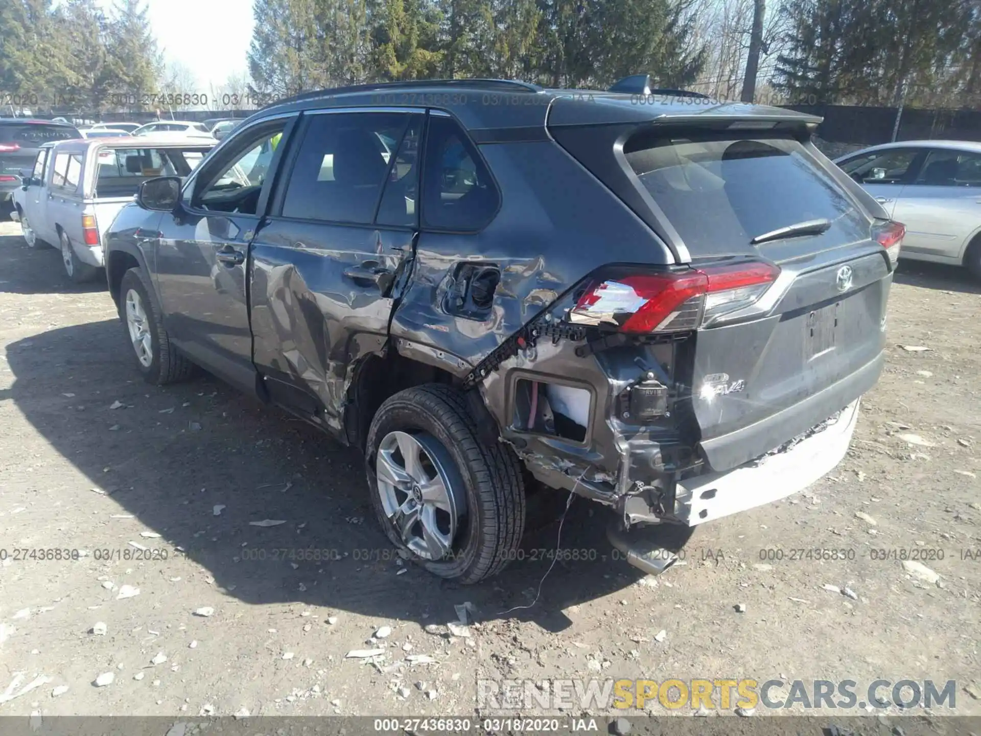 3 Фотография поврежденного автомобиля 2T3P1RFV1KC002505 TOYOTA RAV4 2019