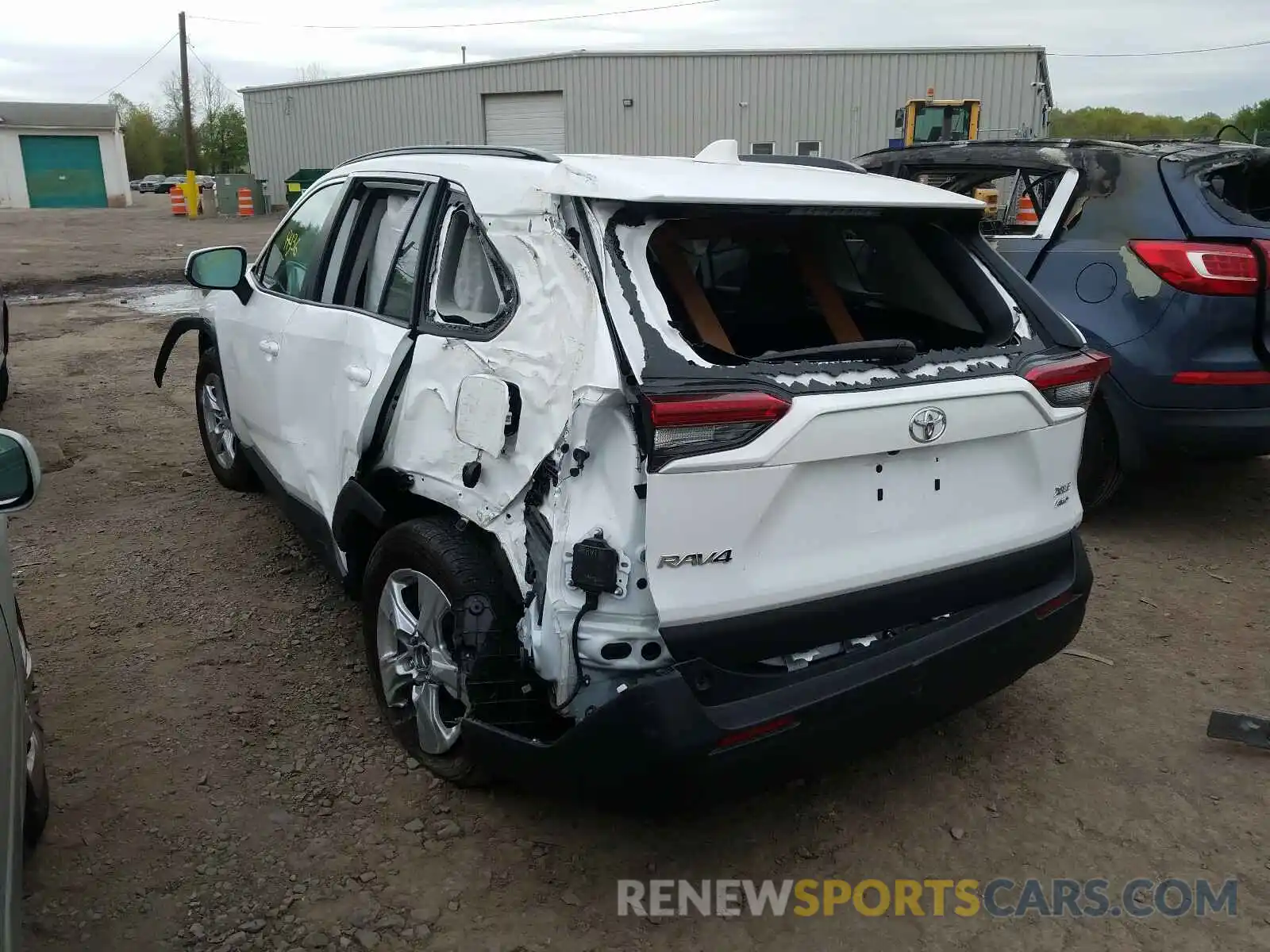 3 Photograph of a damaged car 2T3P1RFV1KC007235 TOYOTA RAV4 2019