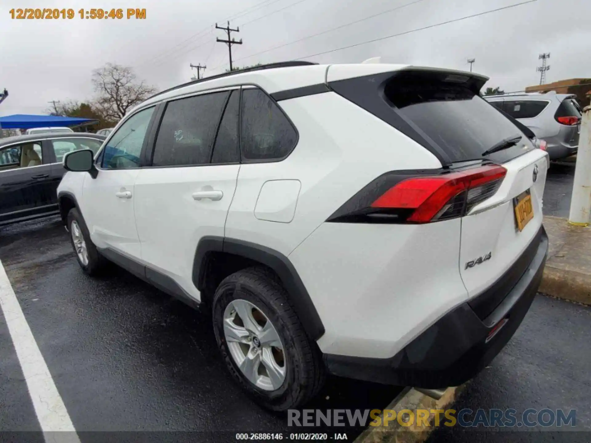 16 Photograph of a damaged car 2T3P1RFV1KC011155 TOYOTA RAV4 2019