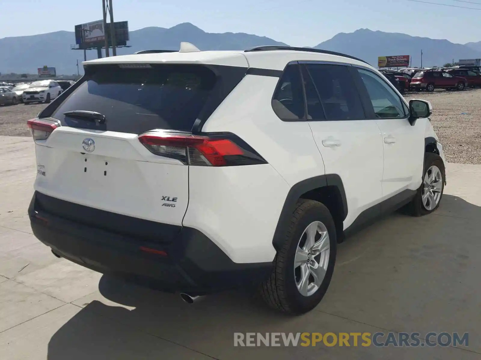 4 Photograph of a damaged car 2T3P1RFV1KC013326 TOYOTA RAV4 2019