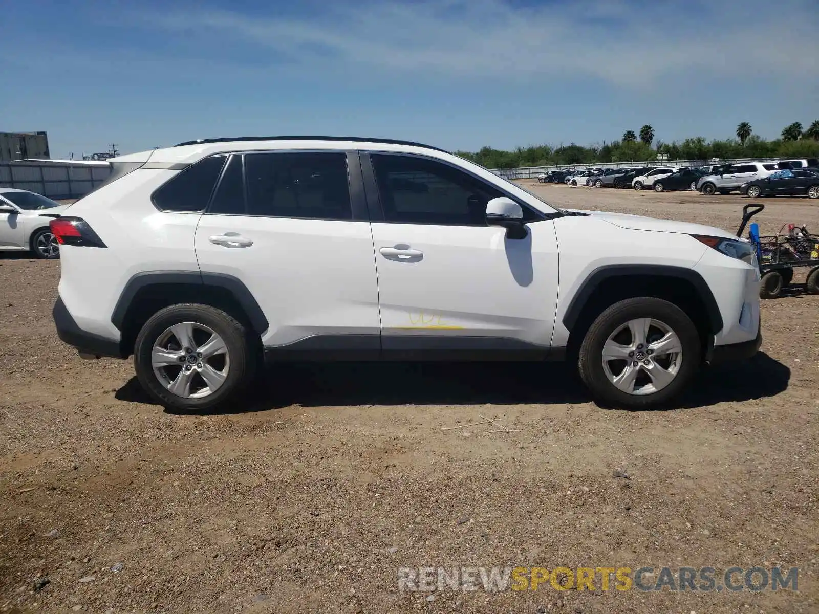 9 Photograph of a damaged car 2T3P1RFV1KC018154 TOYOTA RAV4 2019