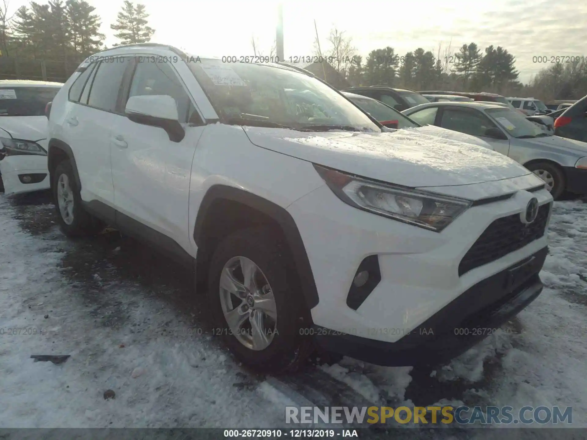 1 Фотография поврежденного автомобиля 2T3P1RFV1KC055866 TOYOTA RAV4 2019