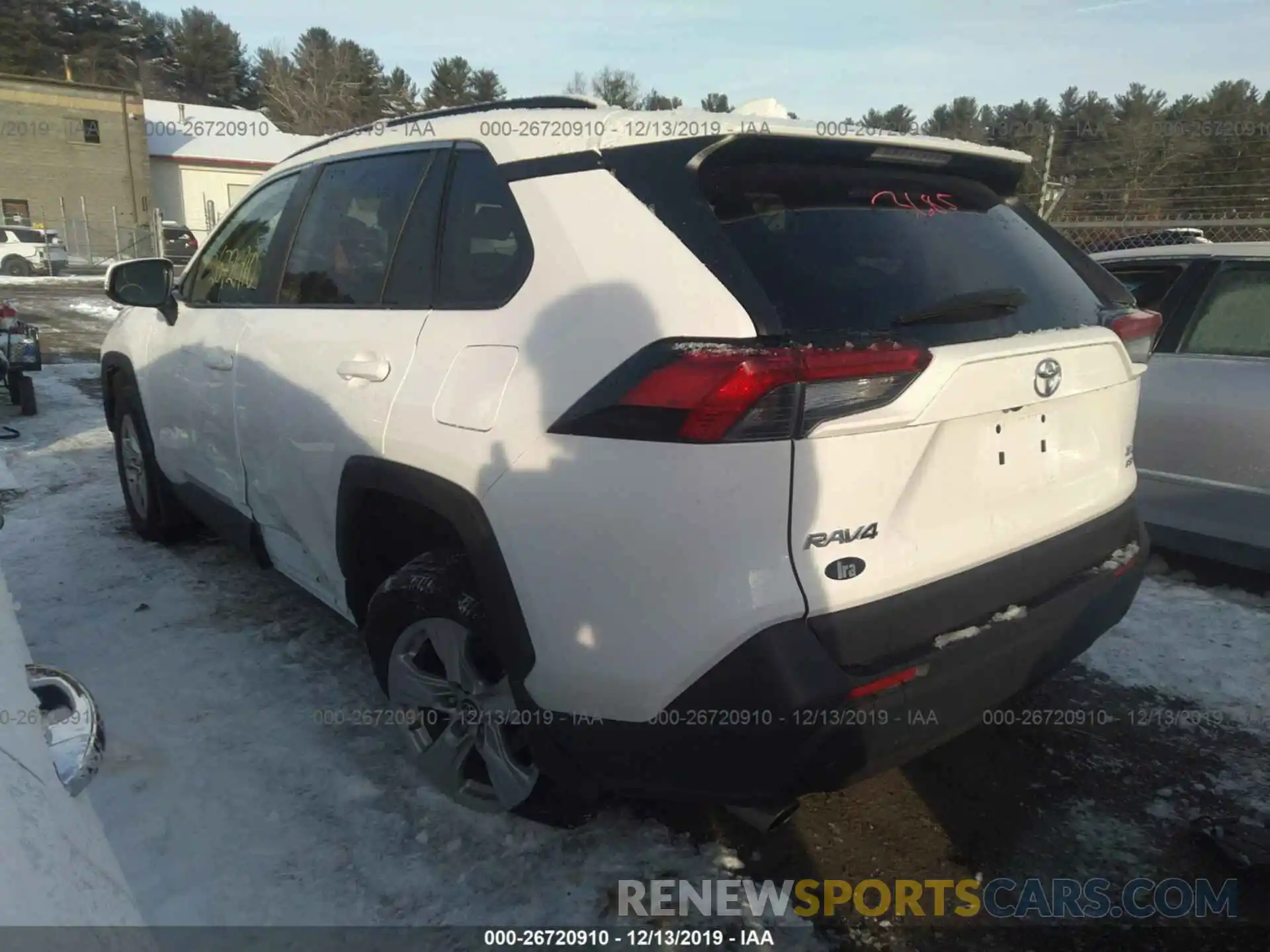 3 Фотография поврежденного автомобиля 2T3P1RFV1KC055866 TOYOTA RAV4 2019