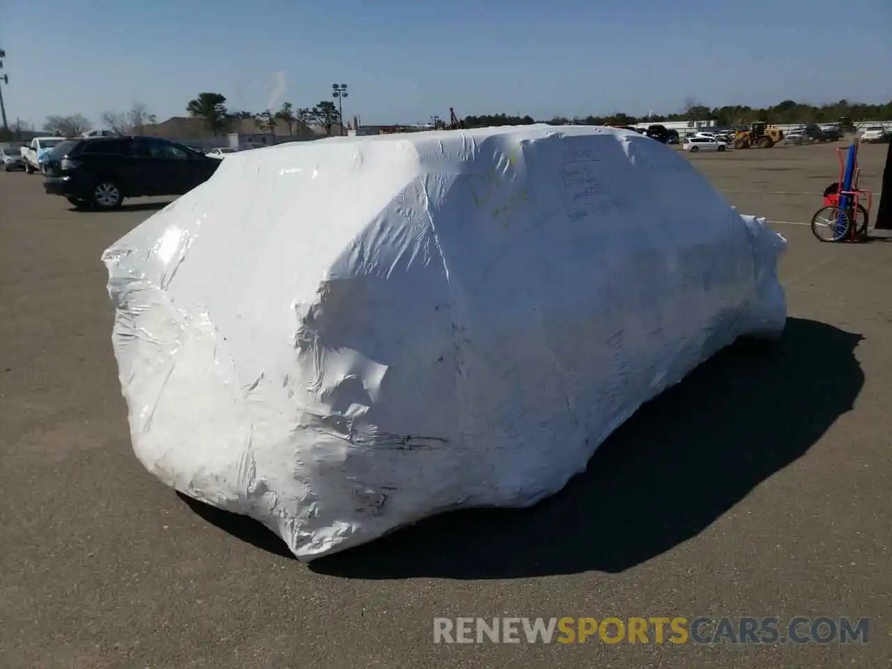 4 Photograph of a damaged car 2T3P1RFV1KC060050 TOYOTA RAV4 2019