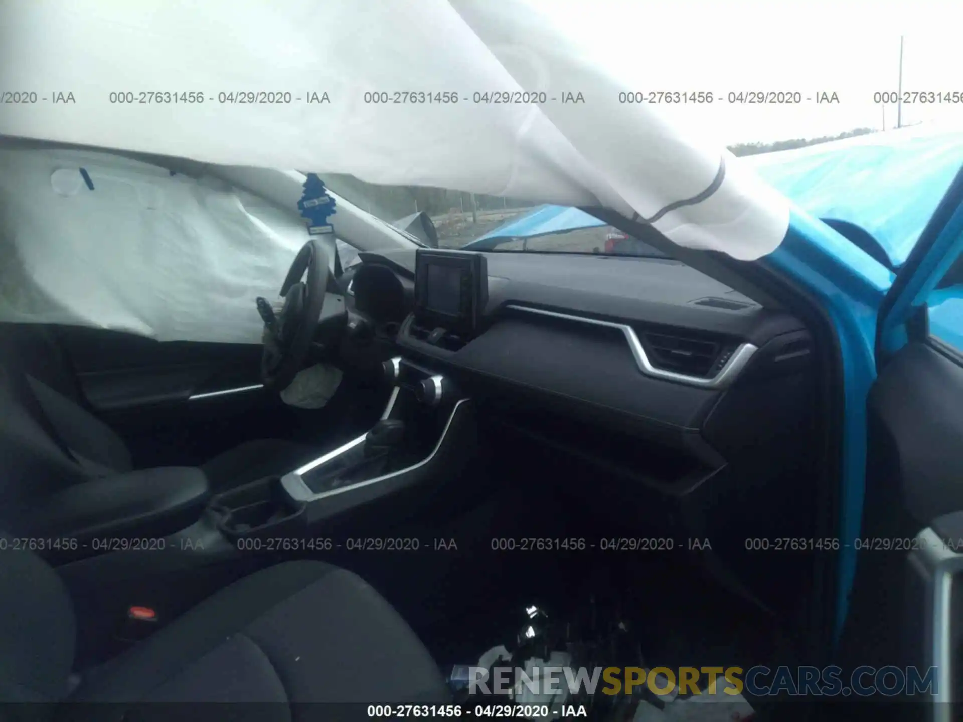 5 Photograph of a damaged car 2T3P1RFV1KW010988 TOYOTA RAV4 2019