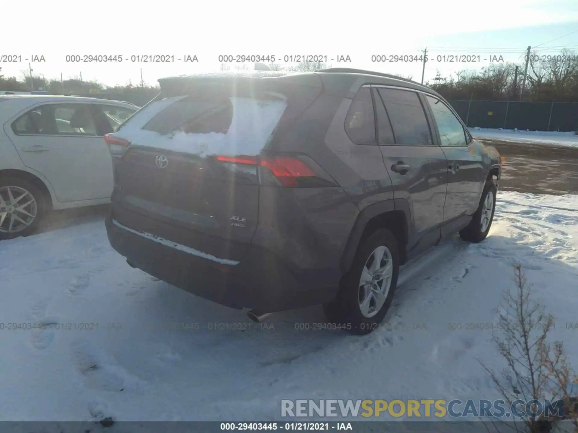 4 Photograph of a damaged car 2T3P1RFV1KW013650 TOYOTA RAV4 2019