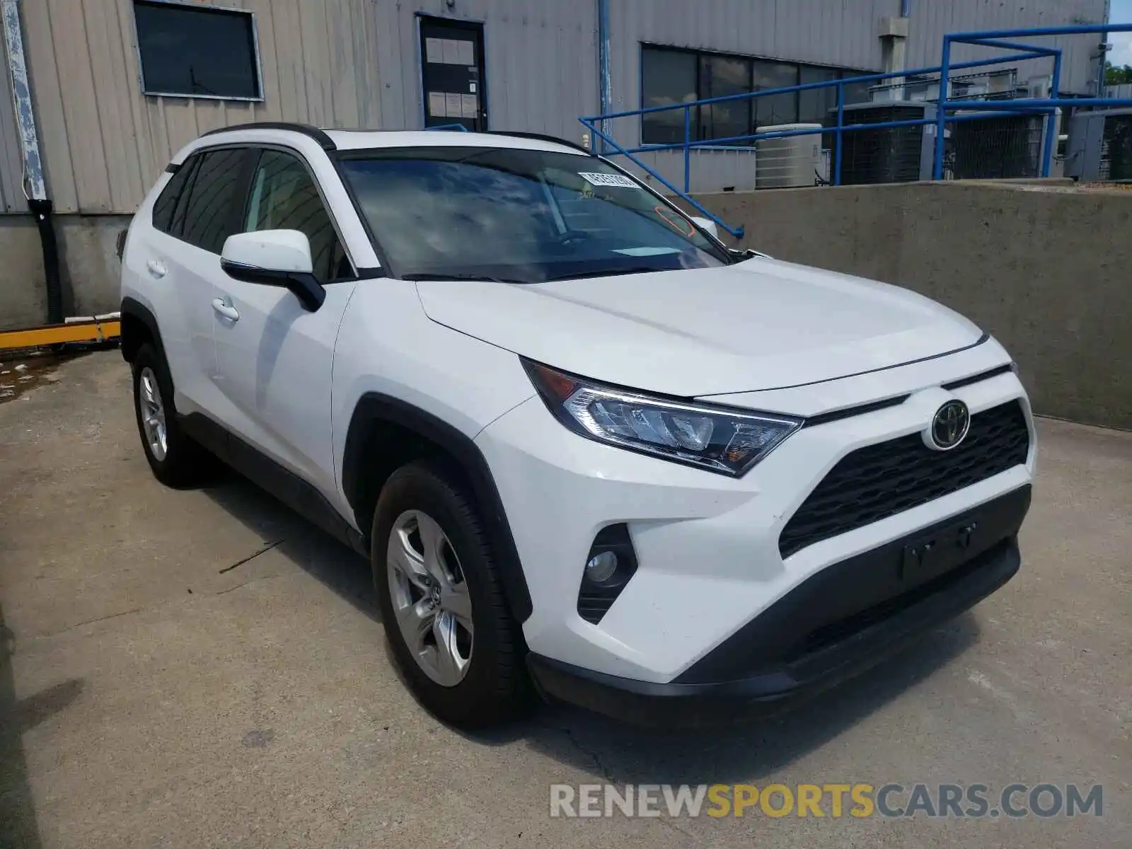 1 Photograph of a damaged car 2T3P1RFV1KW027418 TOYOTA RAV4 2019