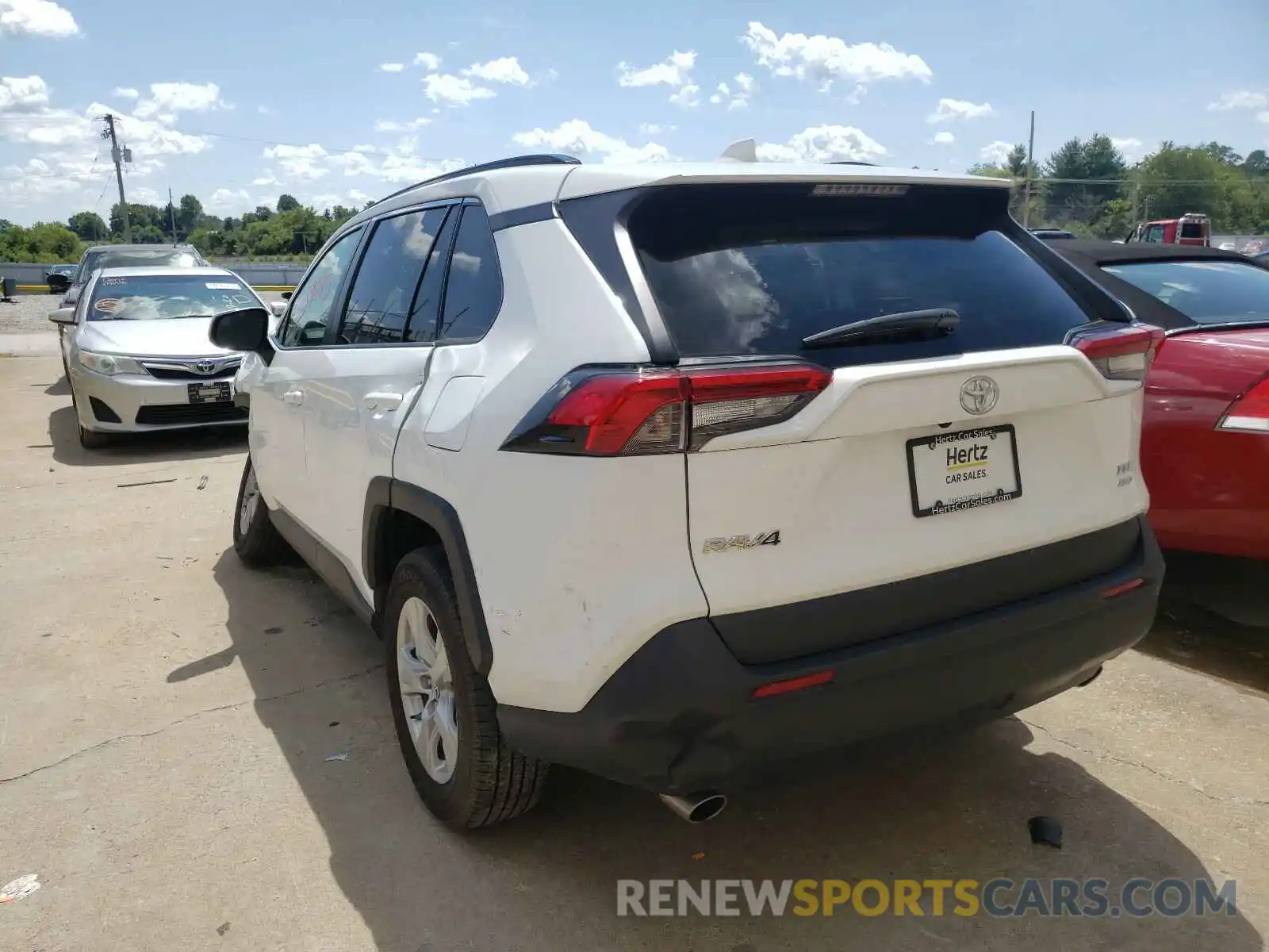 3 Photograph of a damaged car 2T3P1RFV1KW027418 TOYOTA RAV4 2019