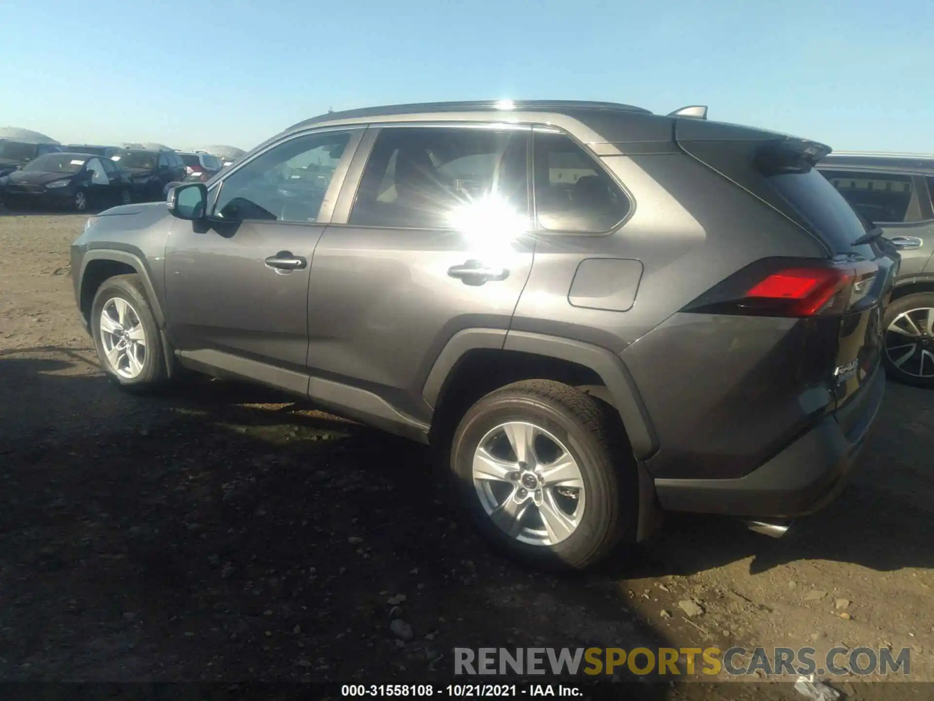 3 Фотография поврежденного автомобиля 2T3P1RFV1KW034949 TOYOTA RAV4 2019