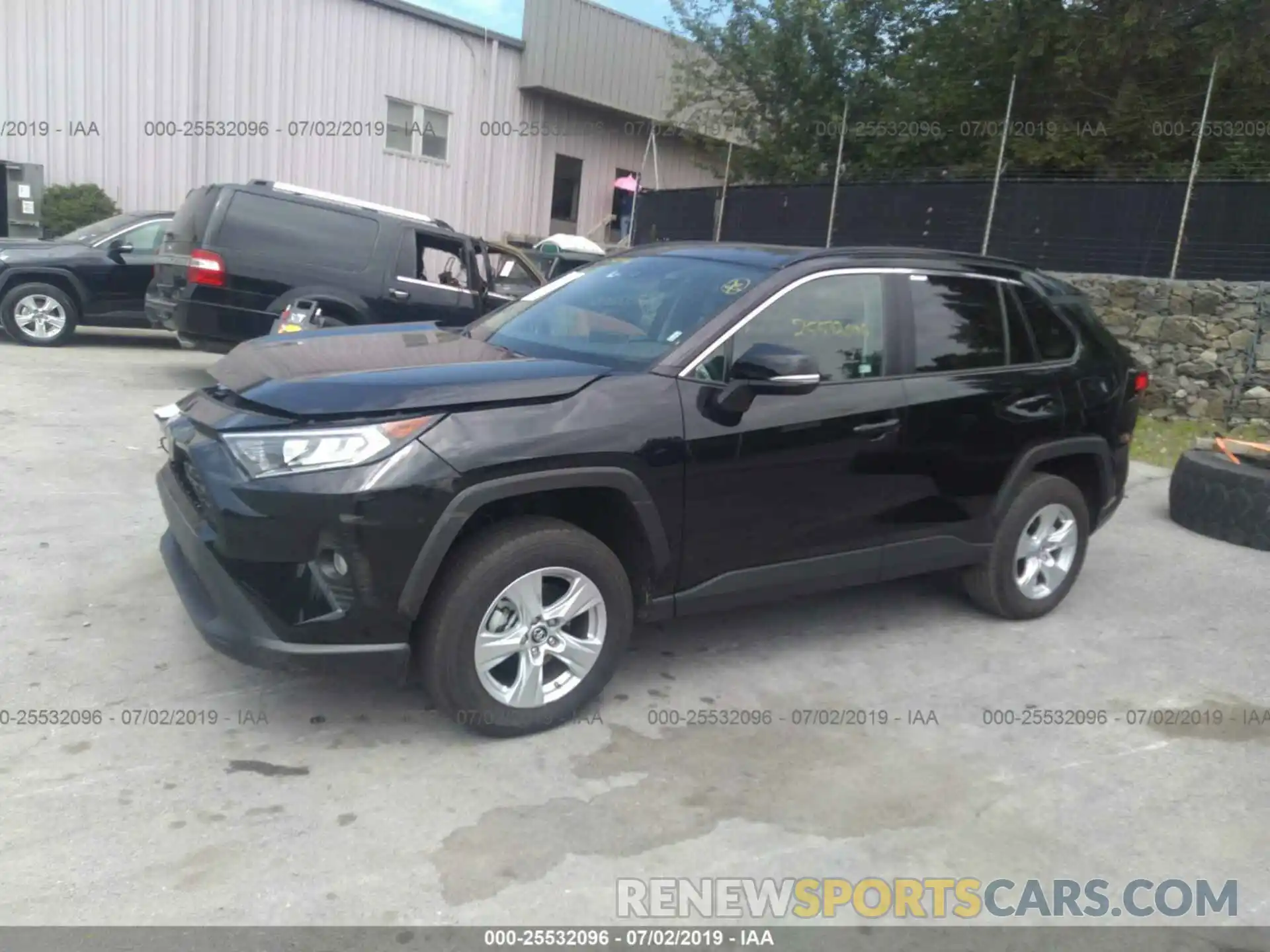 2 Фотография поврежденного автомобиля 2T3P1RFV1KW038192 TOYOTA RAV4 2019