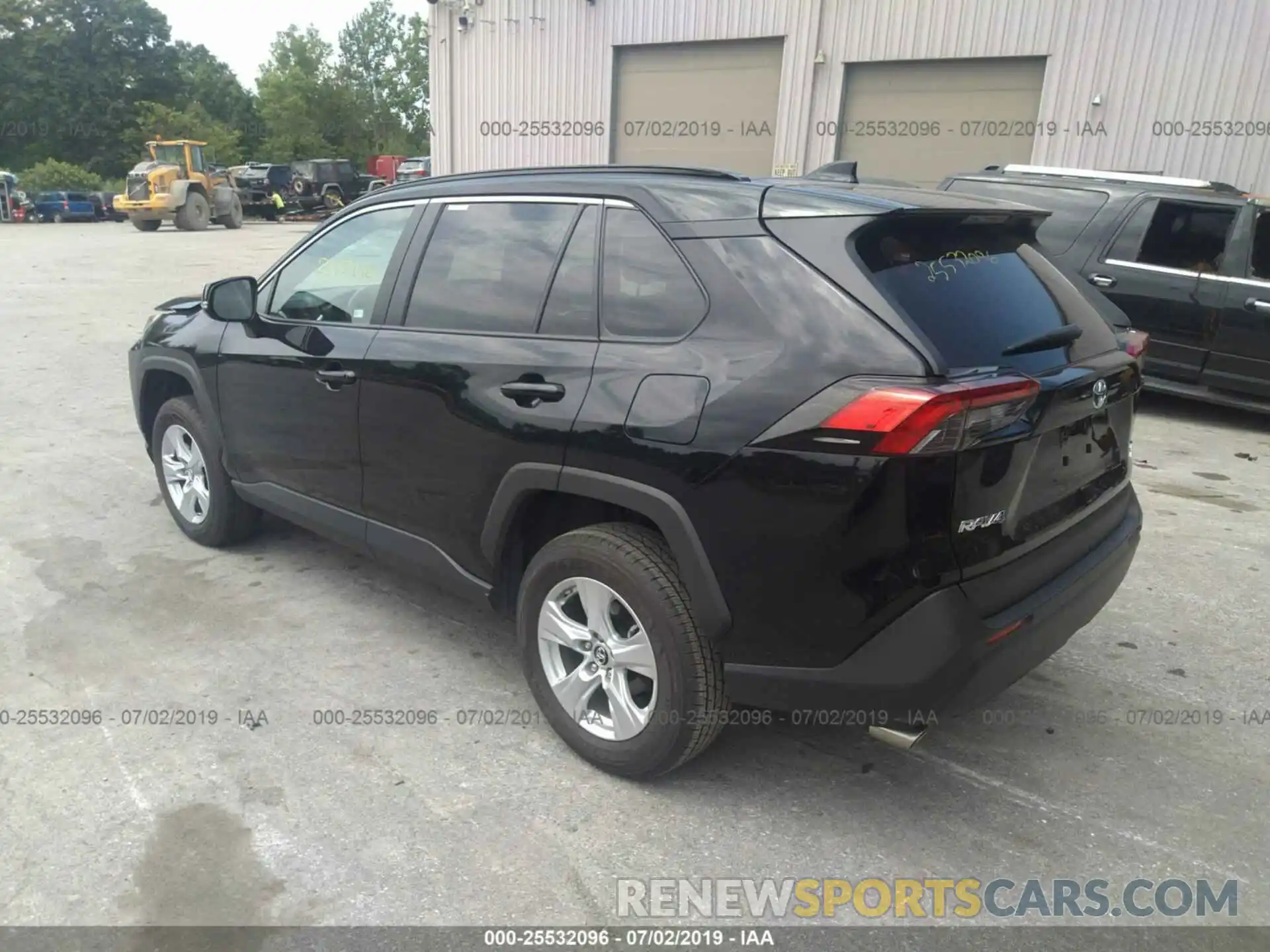 3 Photograph of a damaged car 2T3P1RFV1KW038192 TOYOTA RAV4 2019