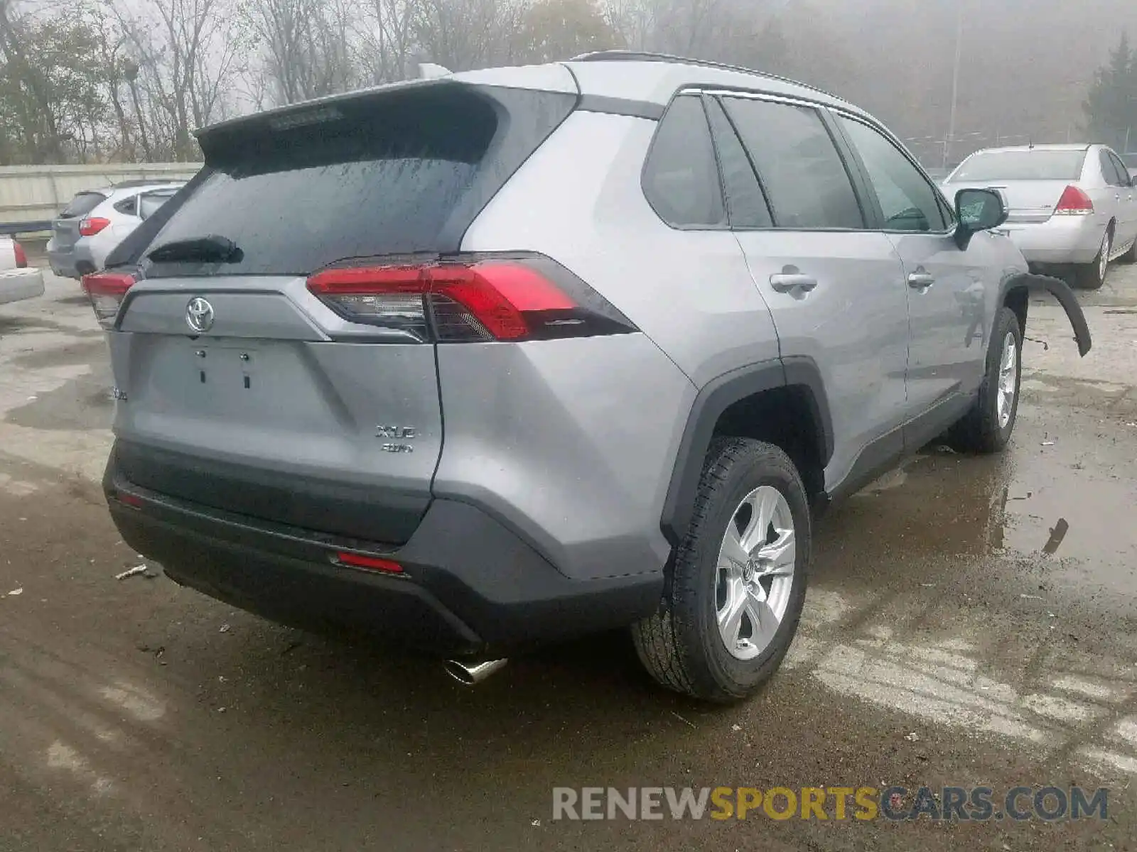 4 Photograph of a damaged car 2T3P1RFV1KW041156 TOYOTA RAV4 2019