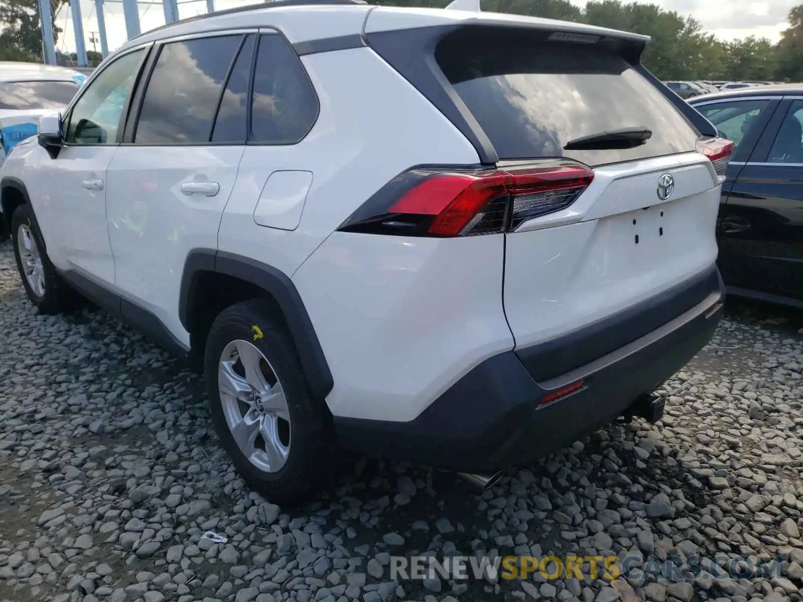 3 Photograph of a damaged car 2T3P1RFV1KW047958 TOYOTA RAV4 2019