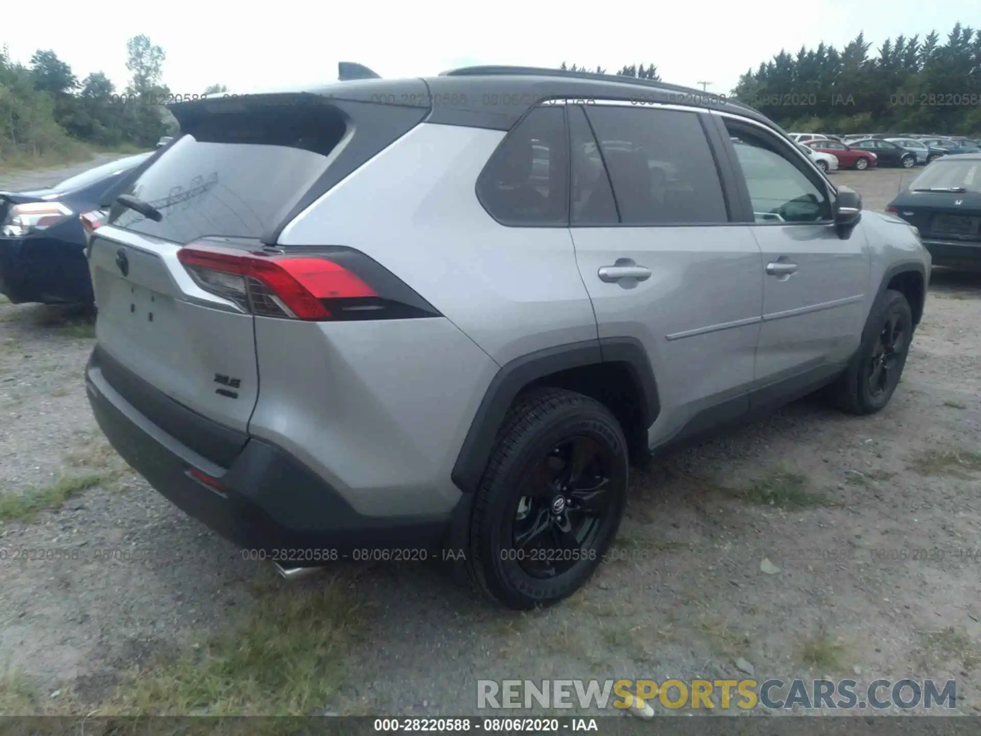 4 Photograph of a damaged car 2T3P1RFV1KW054666 TOYOTA RAV4 2019