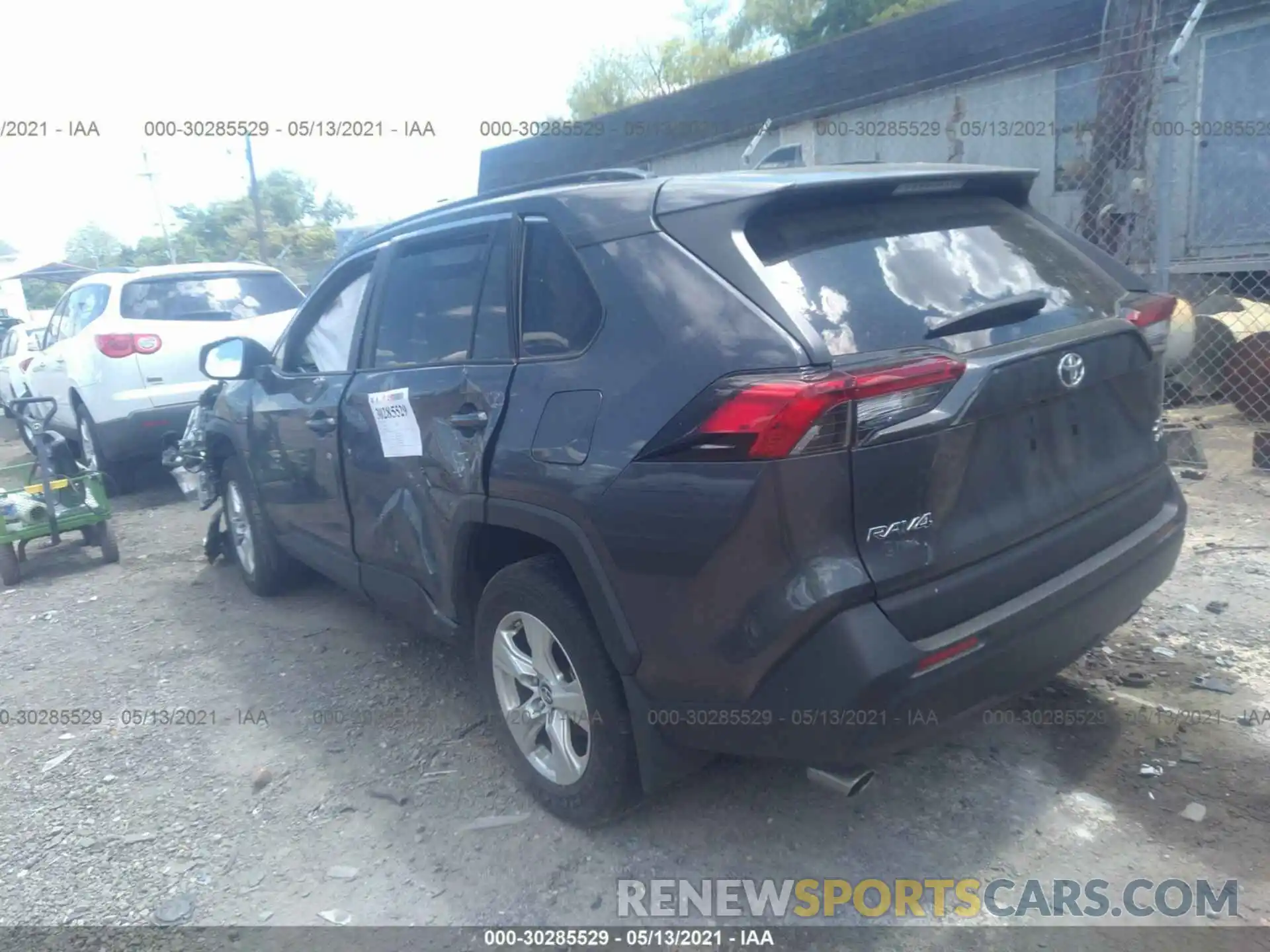 3 Фотография поврежденного автомобиля 2T3P1RFV1KW068213 TOYOTA RAV4 2019