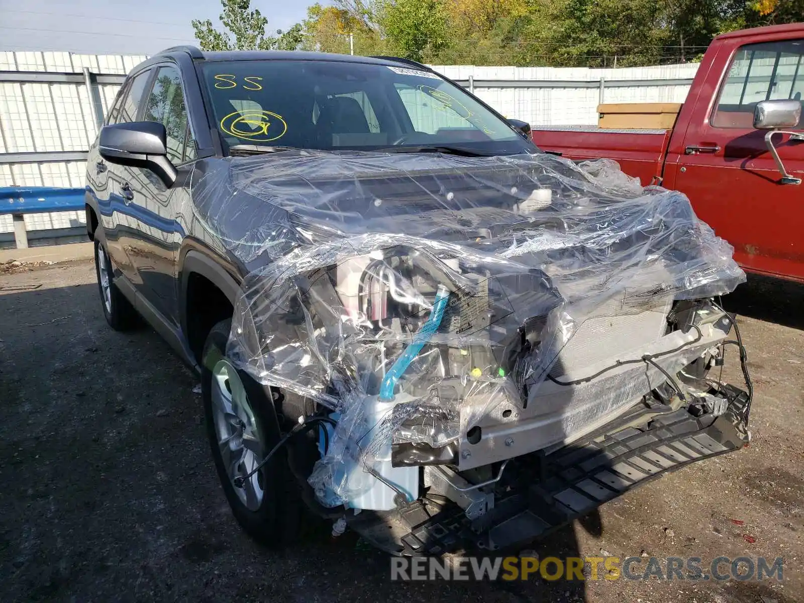 1 Photograph of a damaged car 2T3P1RFV1KW074254 TOYOTA RAV4 2019