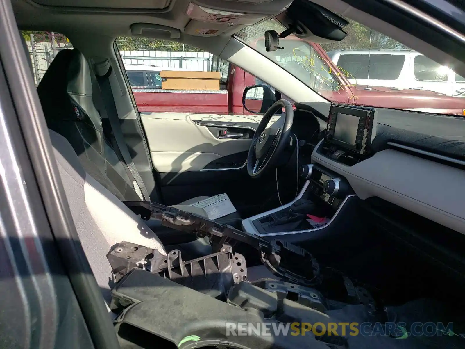 5 Photograph of a damaged car 2T3P1RFV1KW074254 TOYOTA RAV4 2019