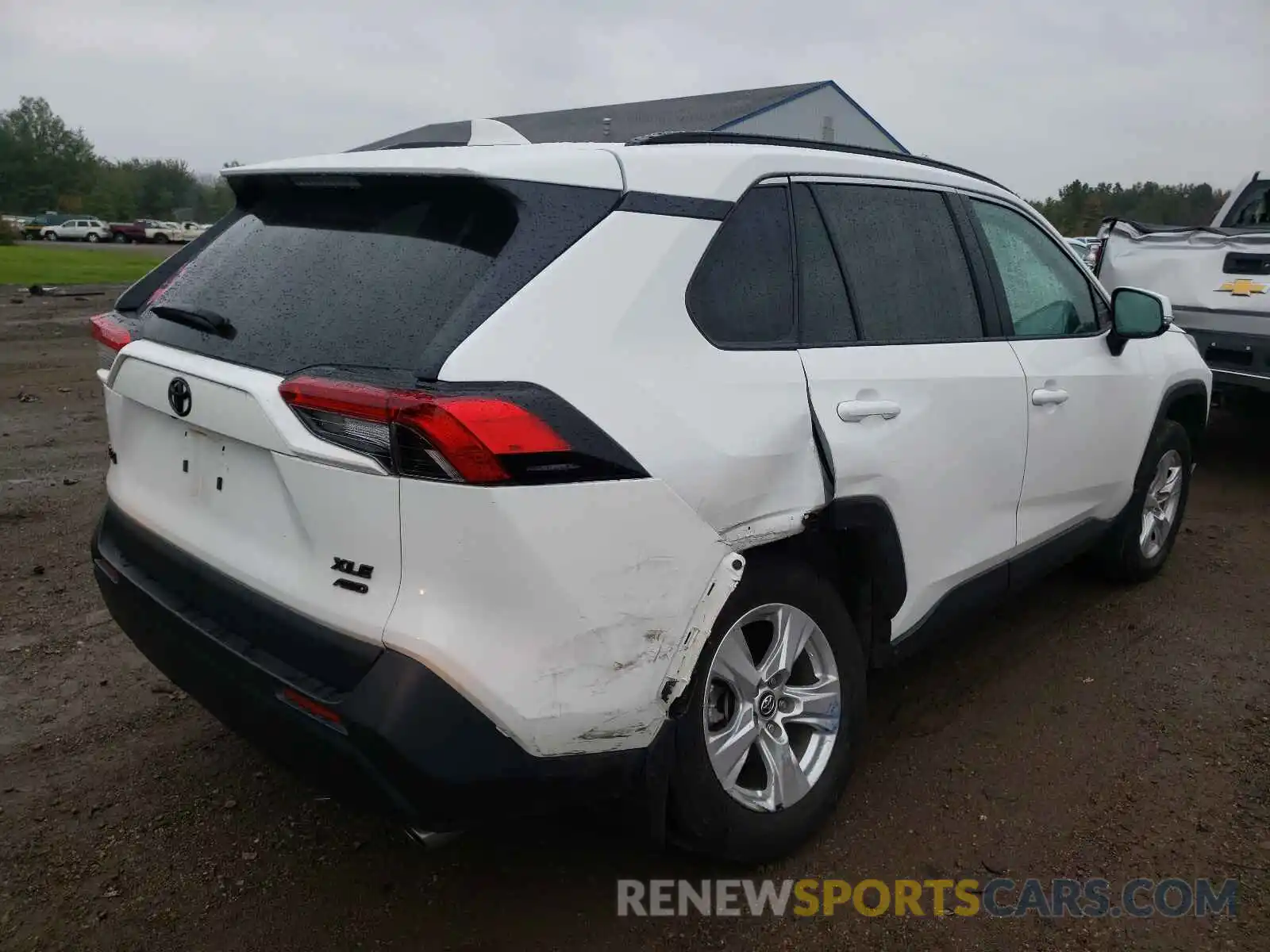 4 Photograph of a damaged car 2T3P1RFV1KW079454 TOYOTA RAV4 2019