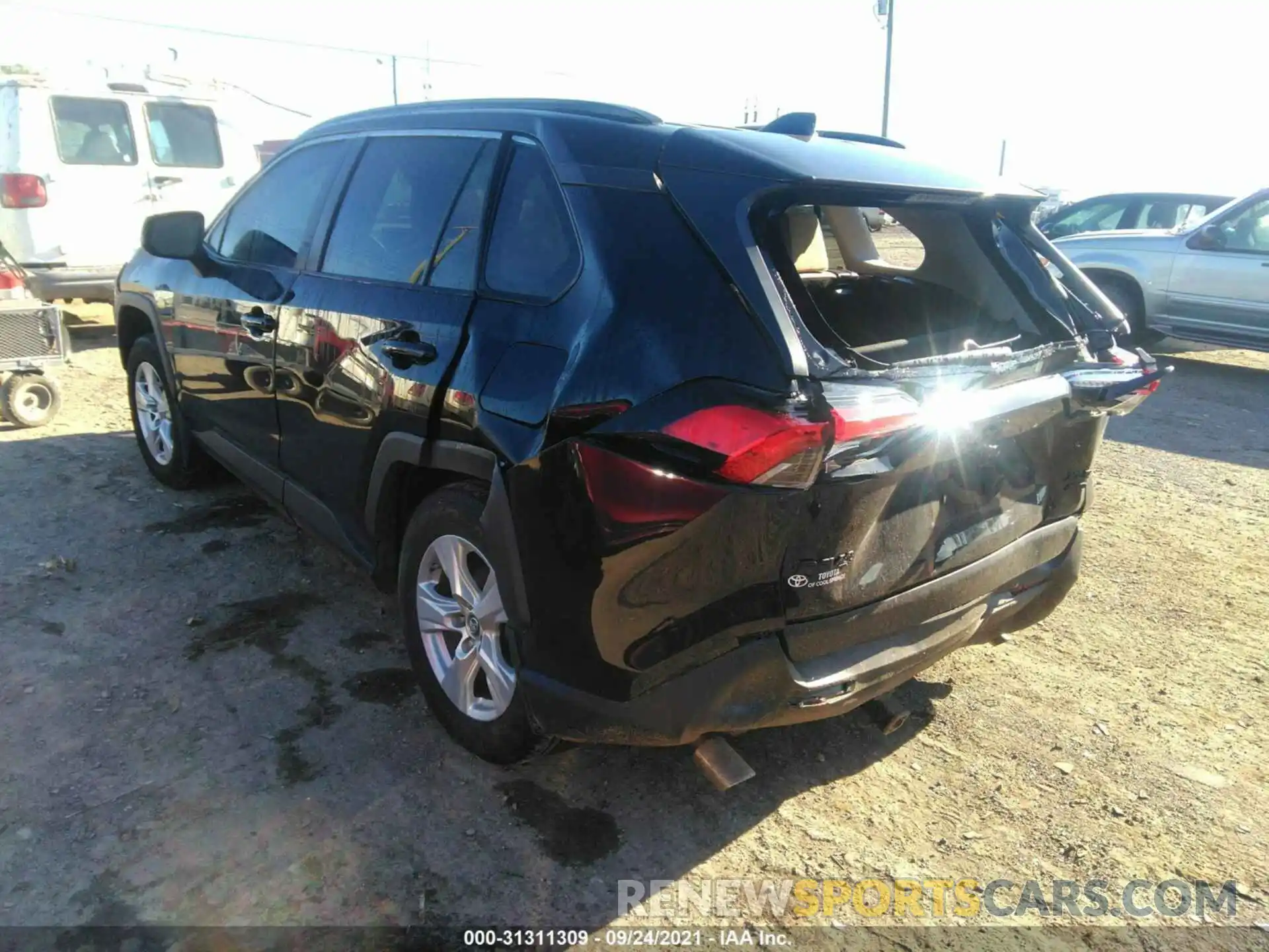 3 Photograph of a damaged car 2T3P1RFV1KW081267 TOYOTA RAV4 2019