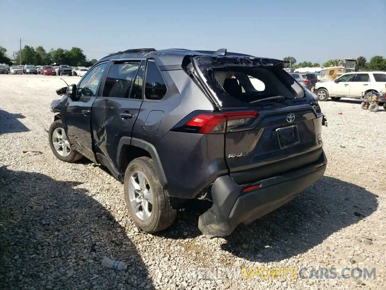 3 Фотография поврежденного автомобиля 2T3P1RFV2KC008412 TOYOTA RAV4 2019