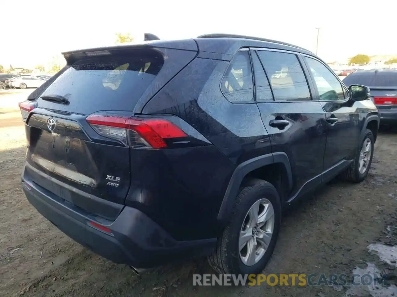 4 Photograph of a damaged car 2T3P1RFV2KC012430 TOYOTA RAV4 2019